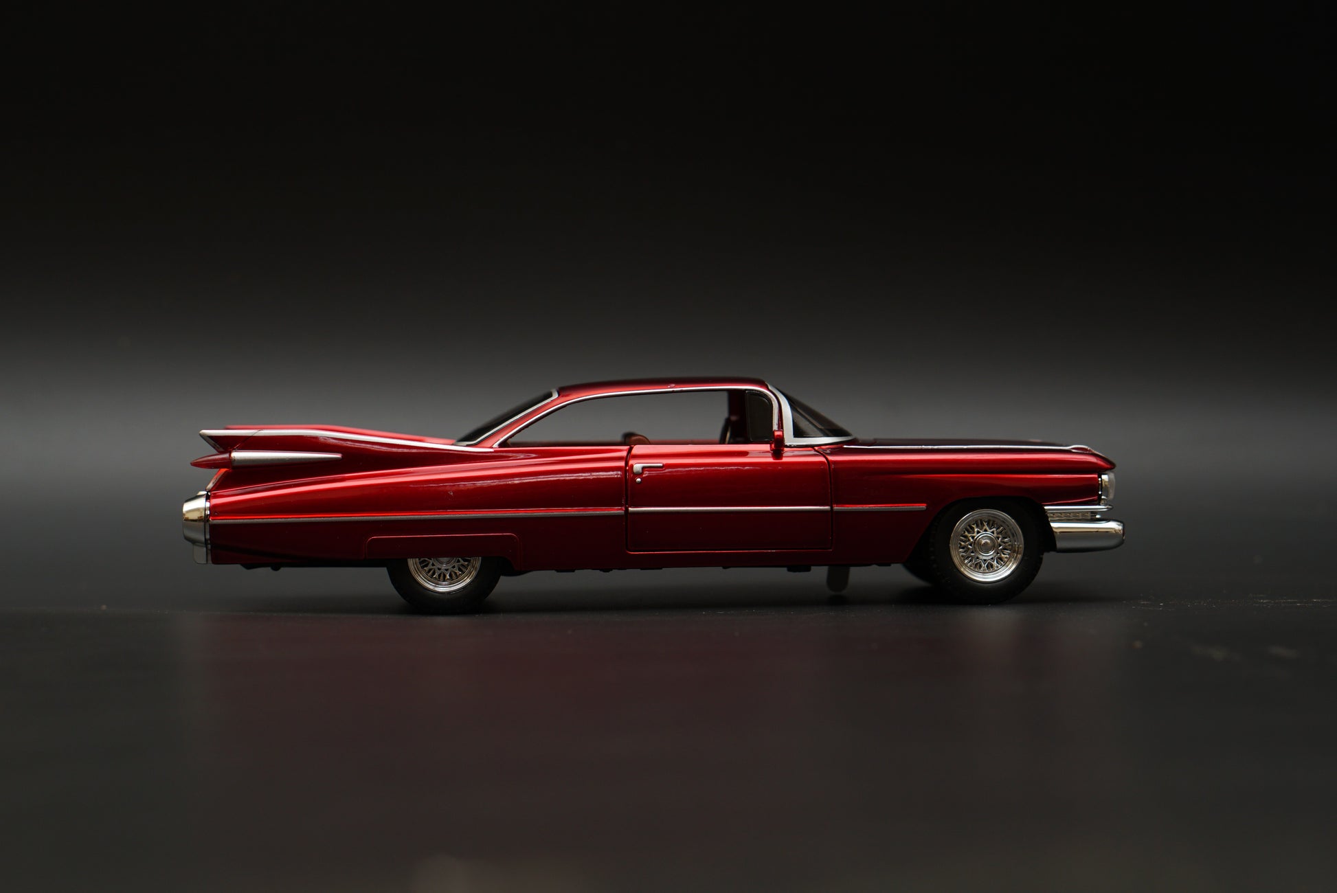 1:24 Cadillac Eldorado, Premium Quality , Red -  Kunju Vandi  