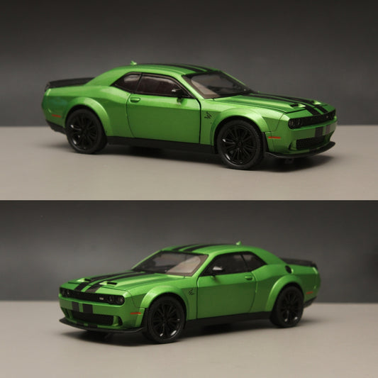 1:24  Dodge Challenger ,High Quality Diecast (Green) -  Kunju Vandi  