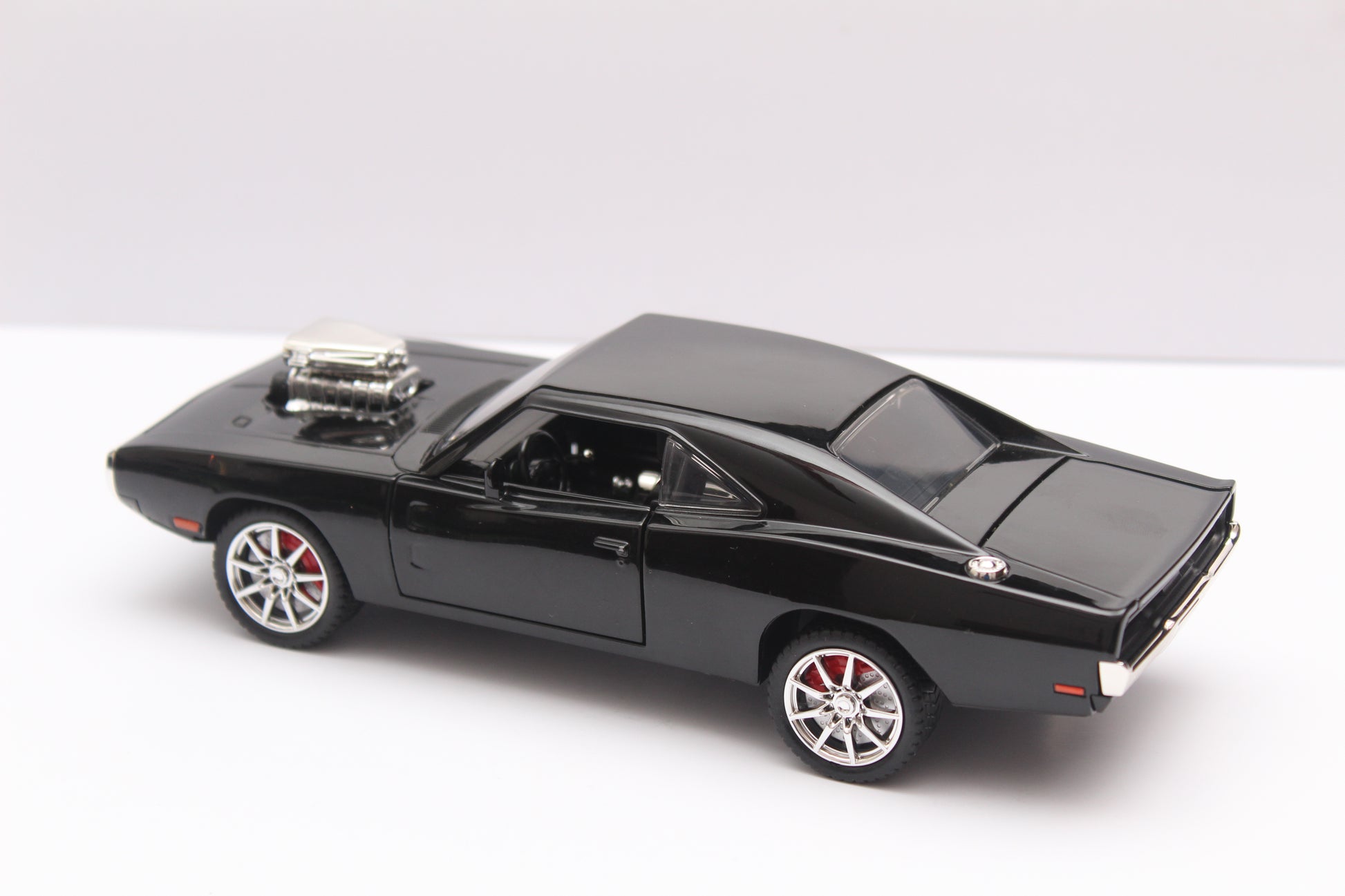1:24 Dodge Charger High Quality Diecast -  Kunju Vandi  