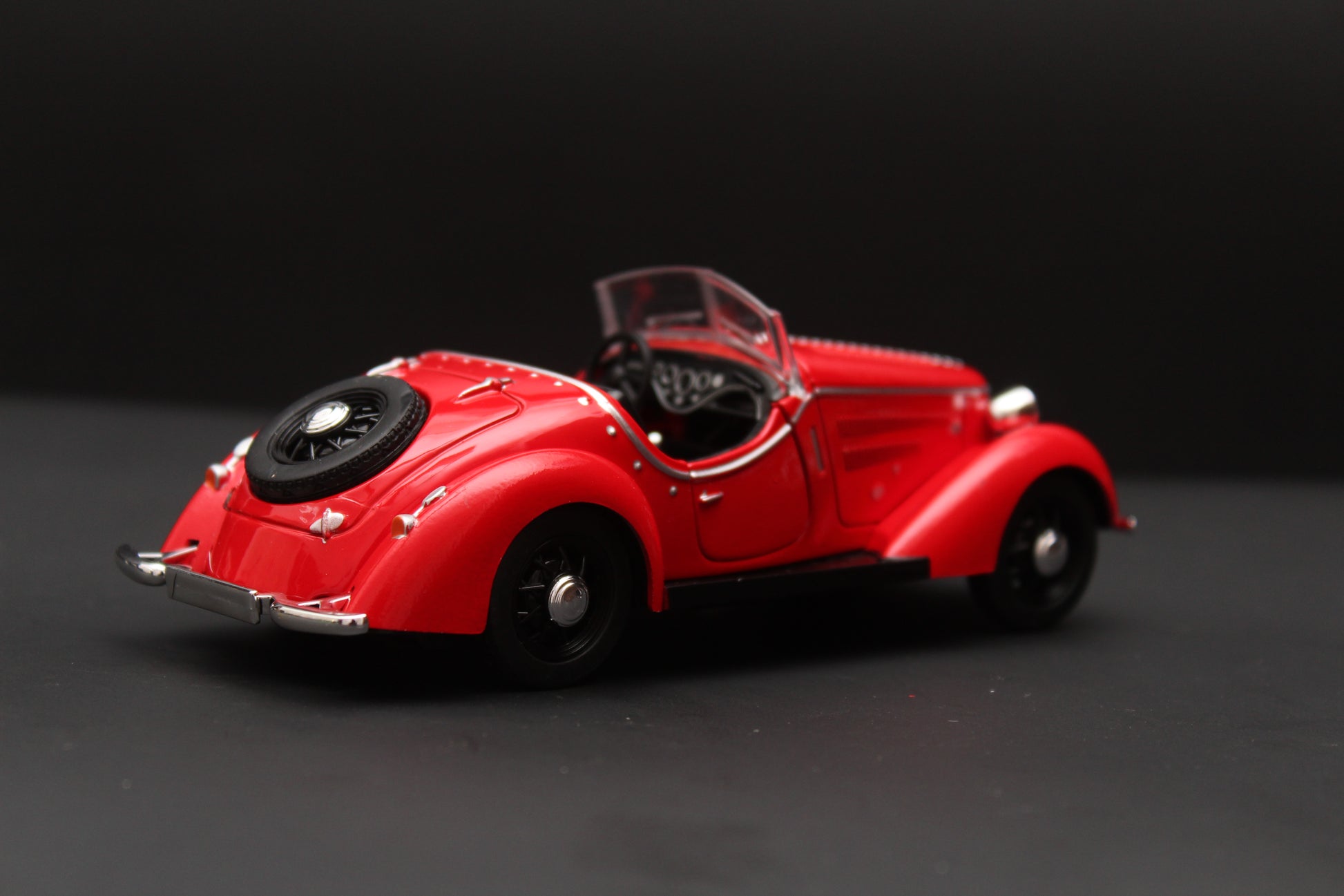 1:32 Audi Vintage Metal DieCast Car ,  Red -  Kunju Vandi  