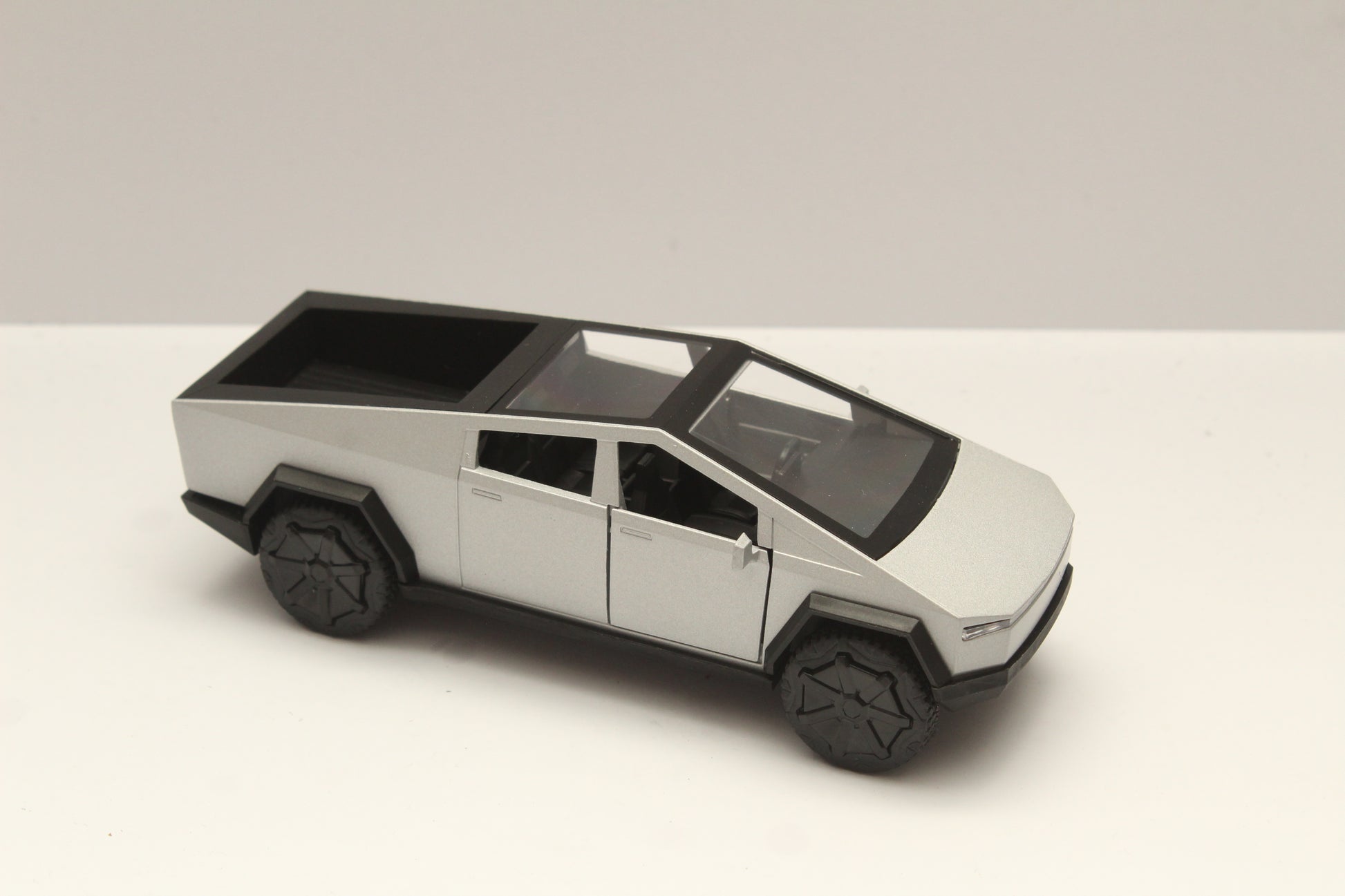1:32 Cyber Truck Diecast Car Silver -  Kunju Vandi  