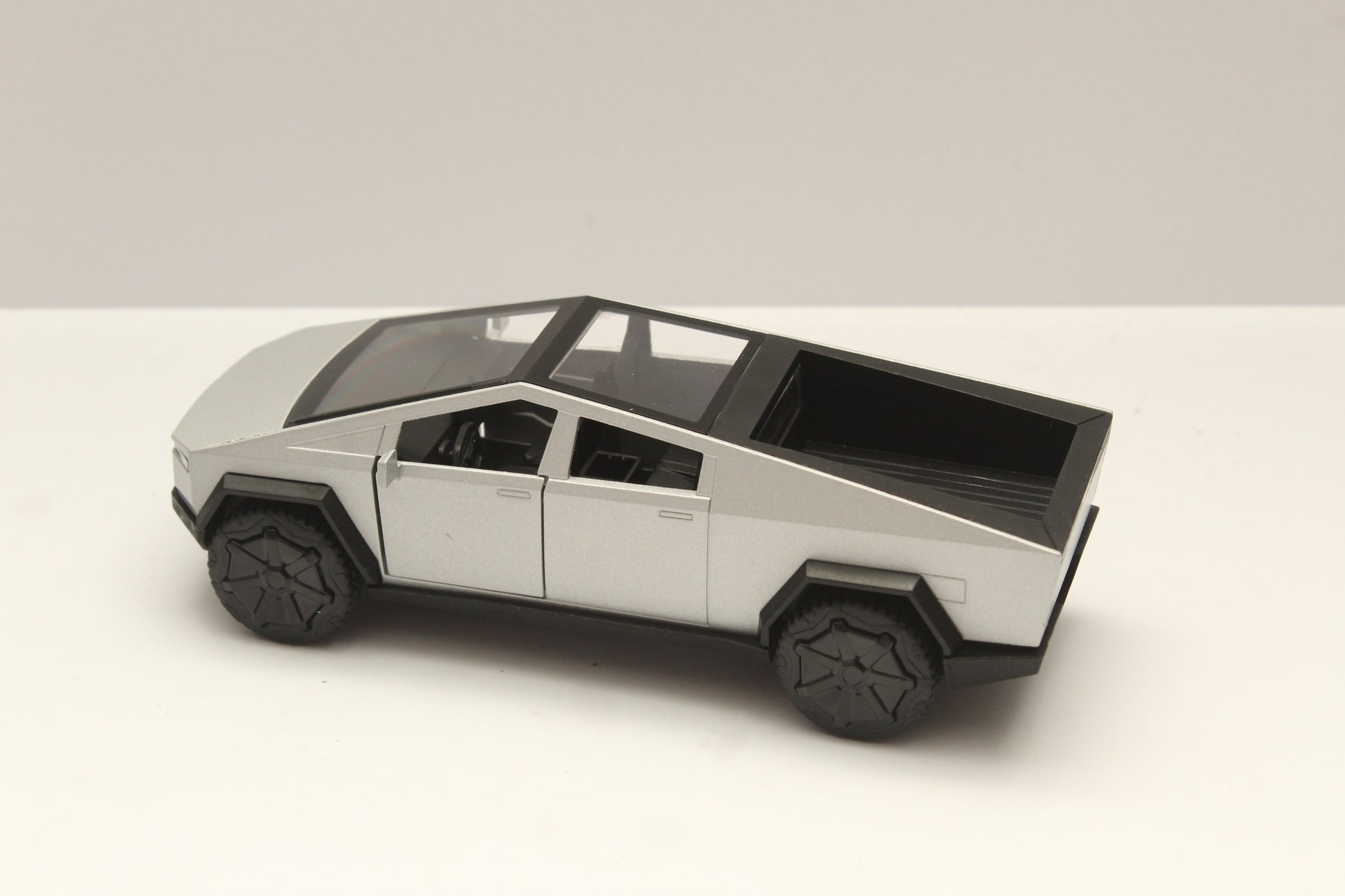 1:32 Cyber Truck Diecast Car Silver -  Kunju Vandi  
