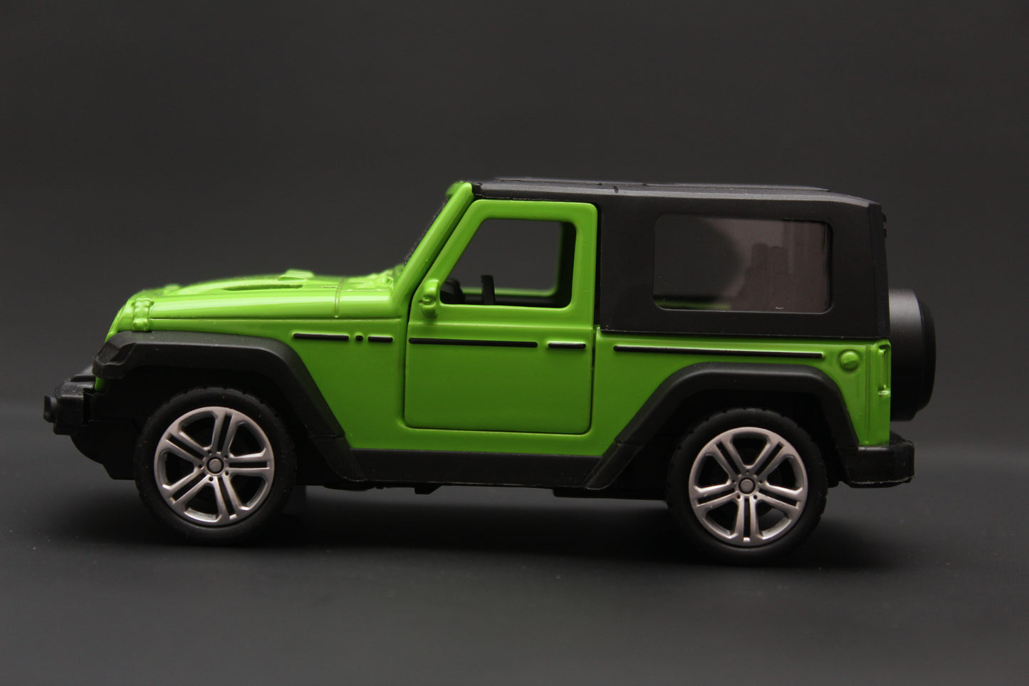 1:32 Jeep Green Diecast -  Kunju Vandi  