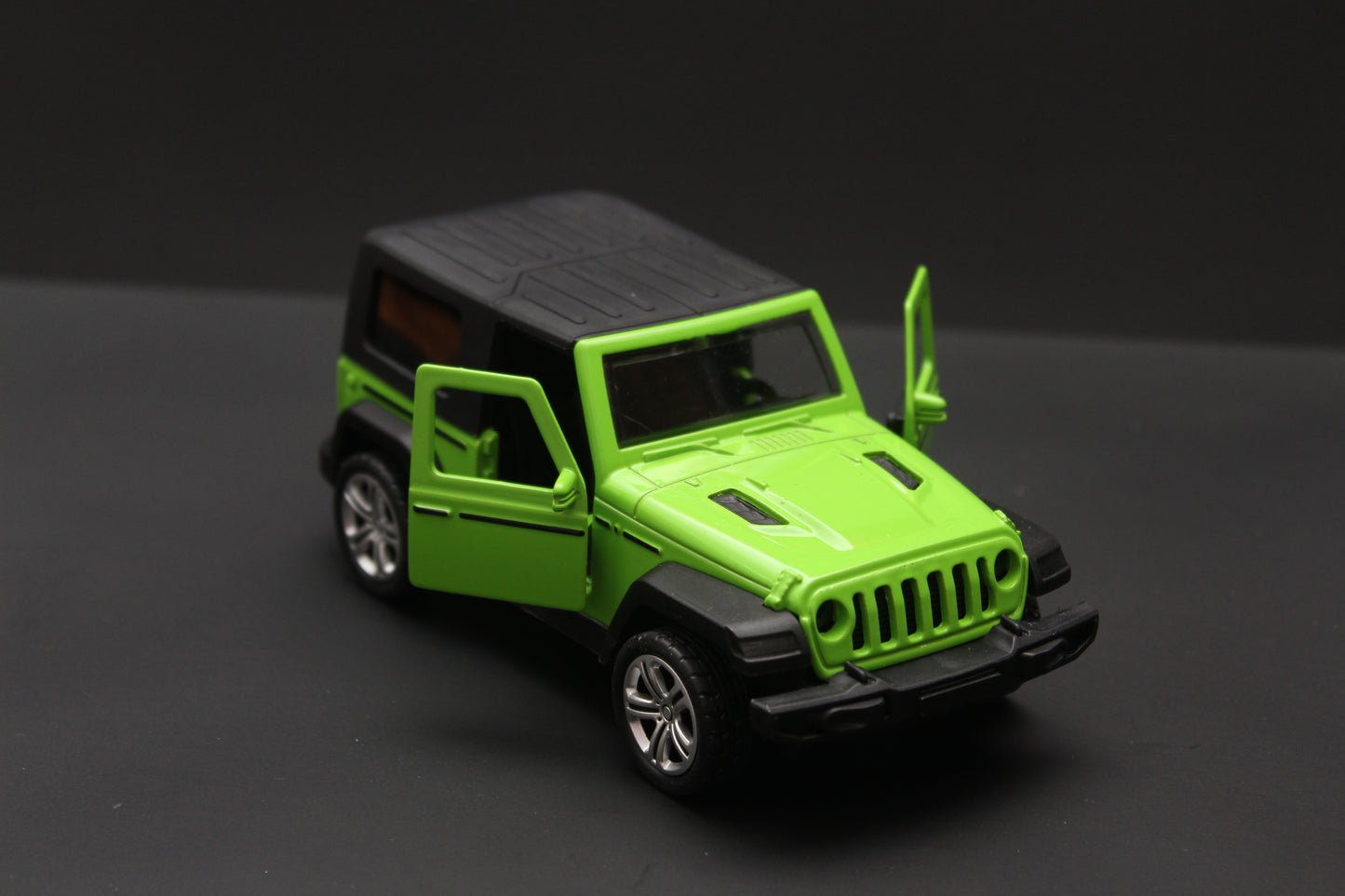 1:32 Jeep Green Diecast -  Kunju Vandi  