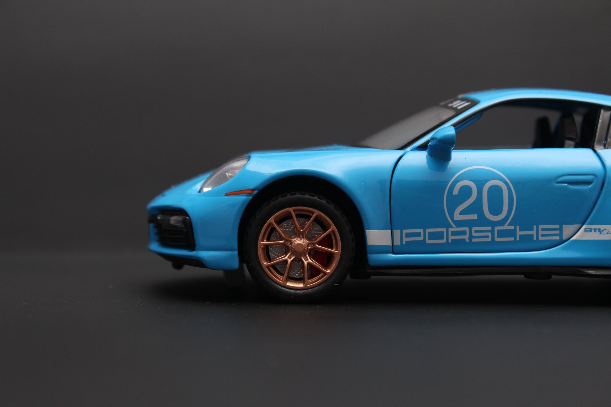 1:32 Porsche 911 turbo Diecast (blue) -  Kunju Vandi  