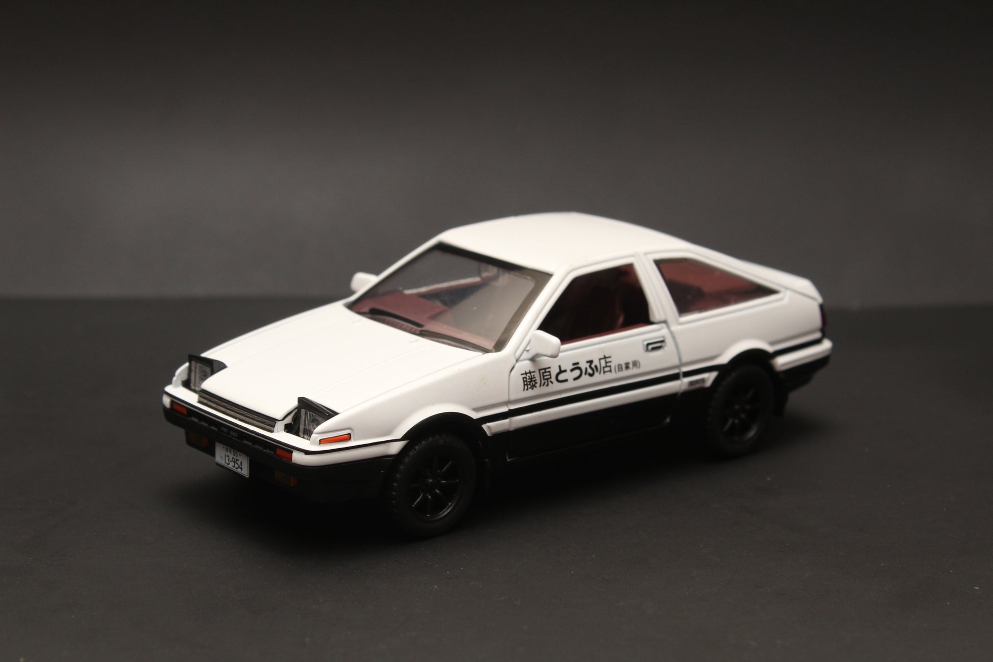 1:32 Toyota Trueno AE86 Diecast (White) -  Kunju Vandi  