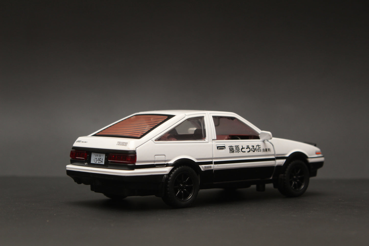 1:32 Toyota Trueno AE86 Diecast (White/black) -  Kunju Vandi  