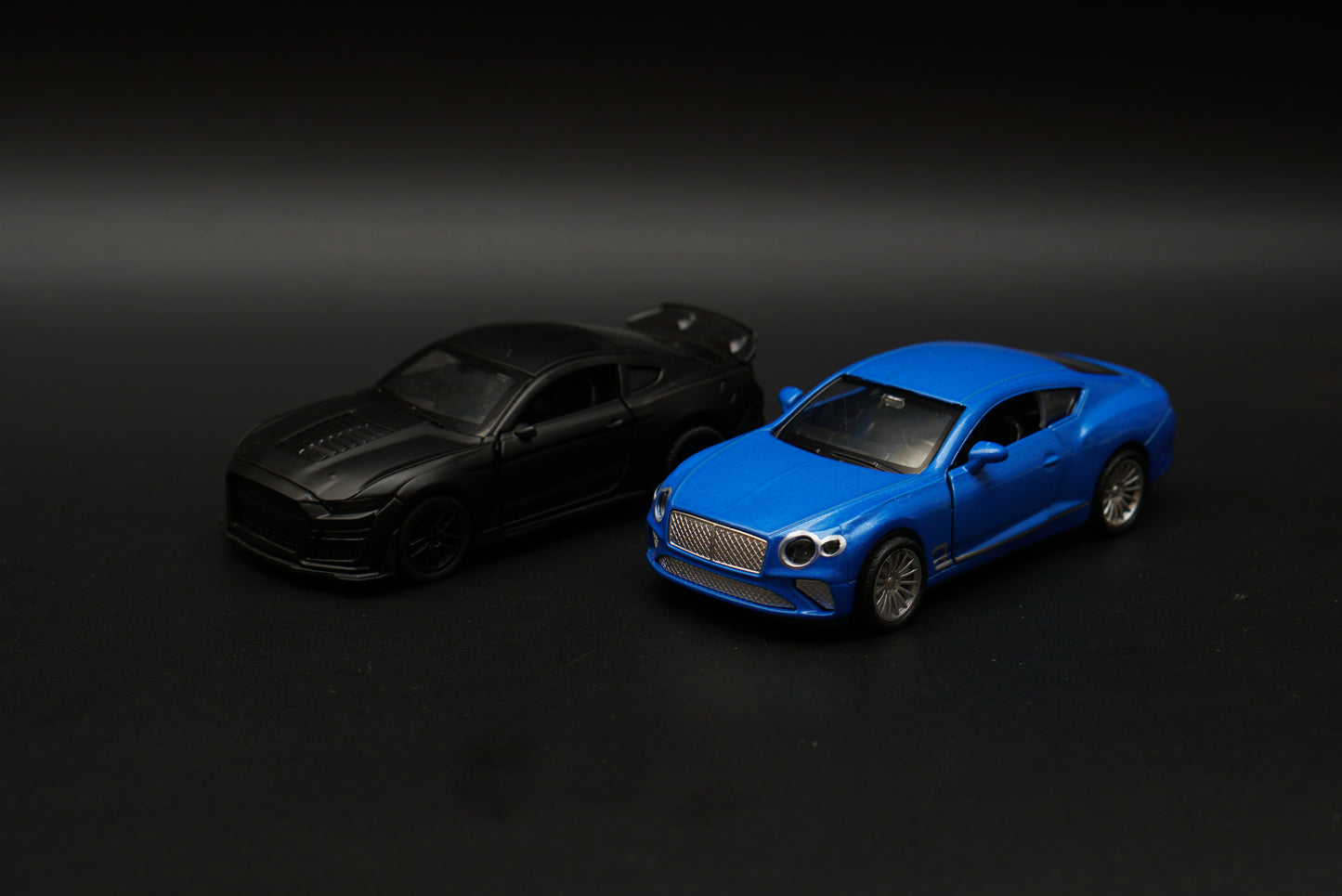 1:36 Bentley , Mustang Diecast Combo (Blue, Black) -  Kunju Vandi  