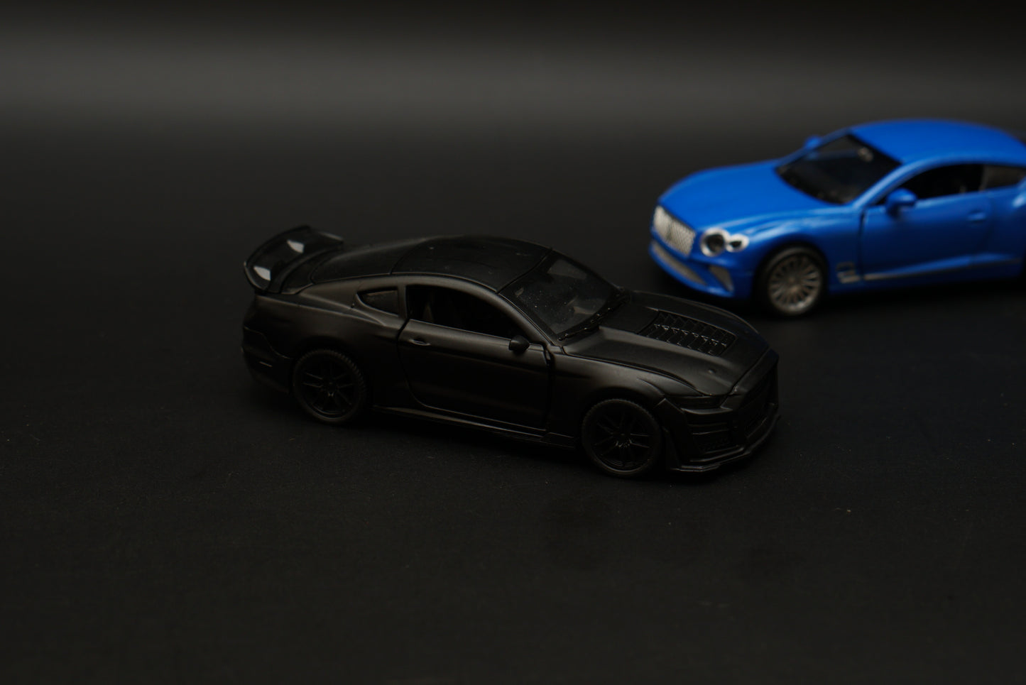 1:36 Bentley , Mustang Diecast Combo (Blue, Black) -  Kunju Vandi  