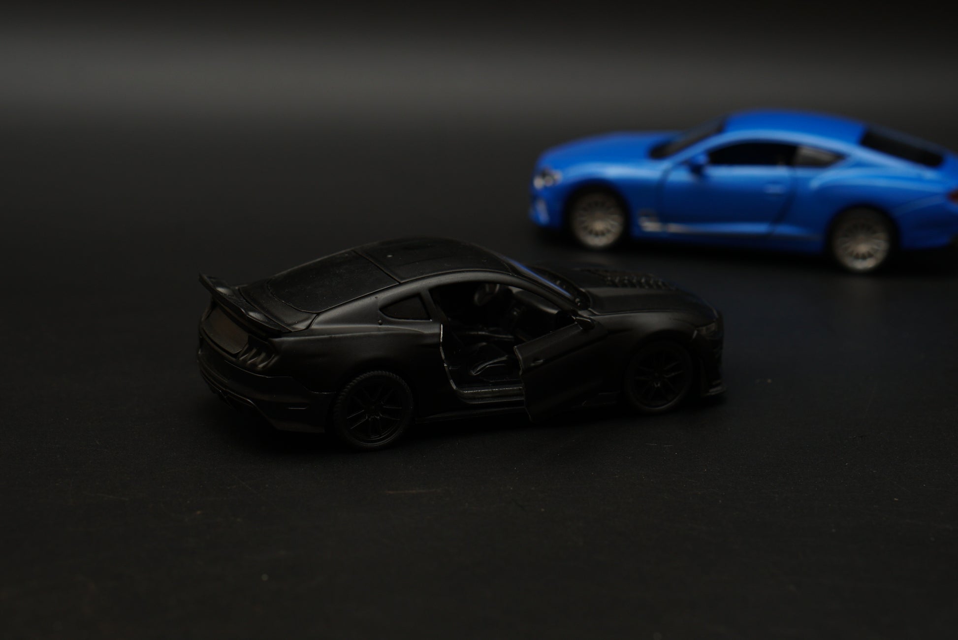 1:36 Bentley , Mustang Diecast Combo (Blue, Black) -  Kunju Vandi  