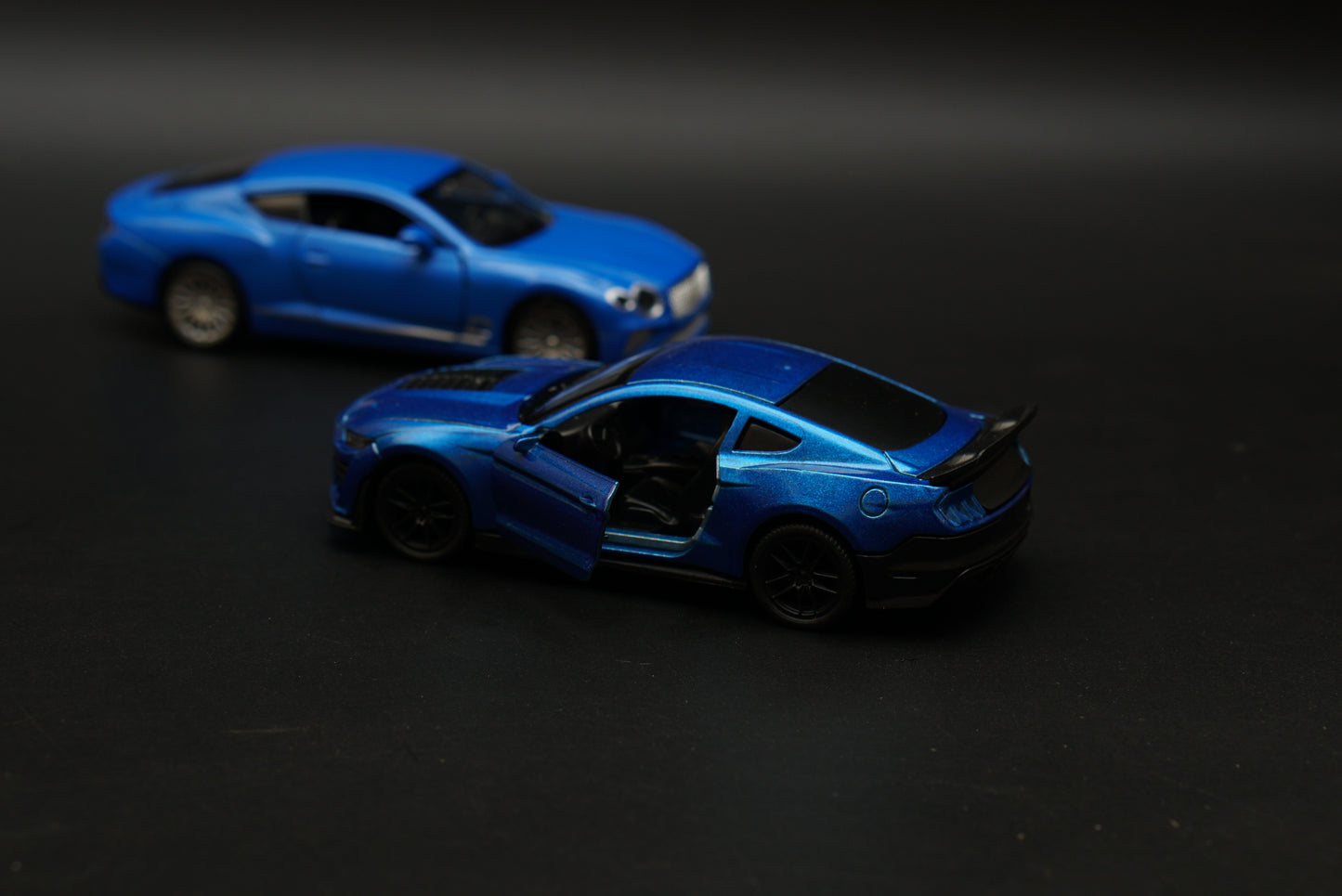 1:36 Bentley , Mustang Diecast Combo (Blue, Blue) -  Kunju Vandi  