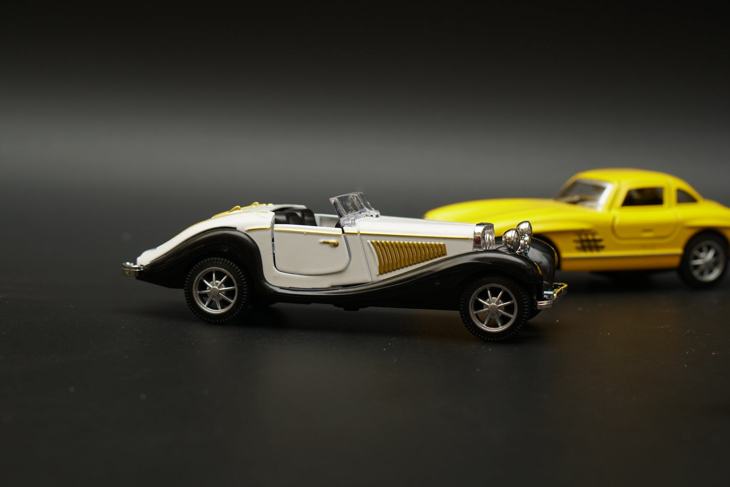 1:36 Benz 300 SL , 500k Vintage Diecast Combo (White,Yellow) -  Kunju Vandi  