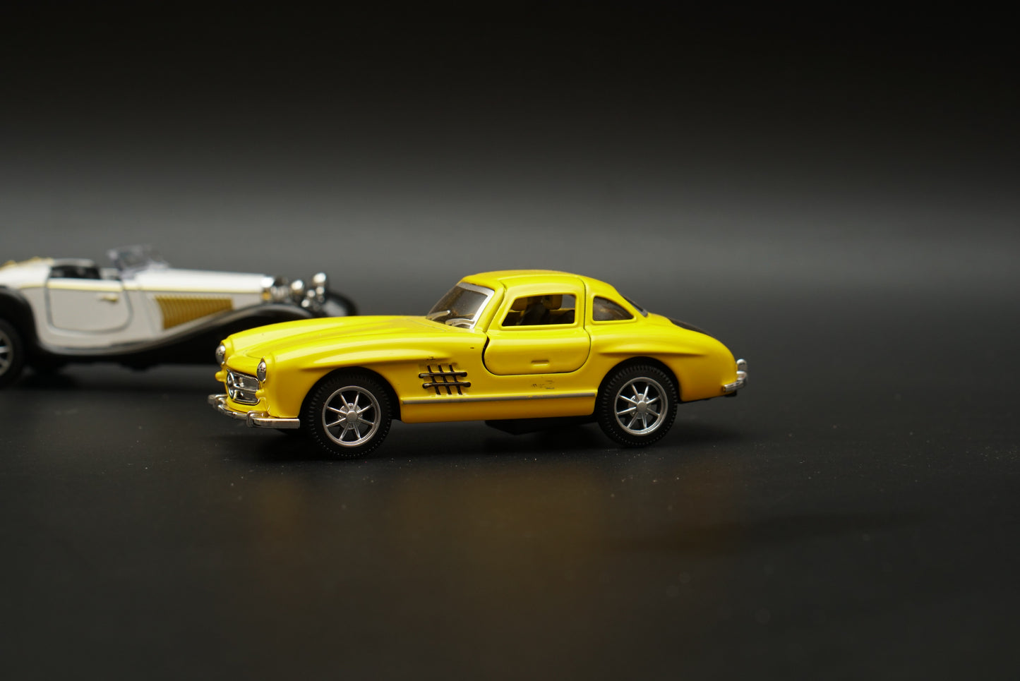 1:36 Benz 300 SL , 500k Vintage Diecast Combo (White,Yellow) -  Kunju Vandi  