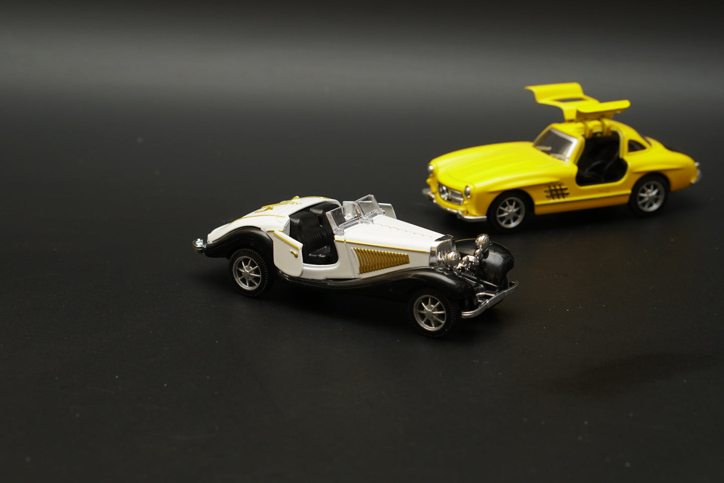 1:36 Benz 300 SL , 500k Vintage Diecast Combo (White,Yellow) -  Kunju Vandi  