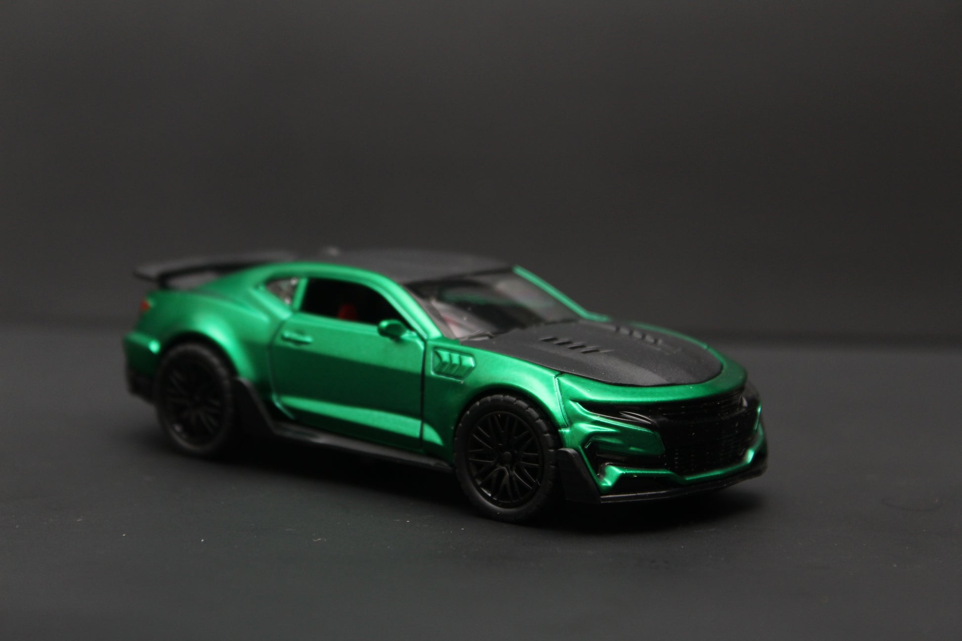 1:36 Camaro Diecast Green -  Kunju Vandi  