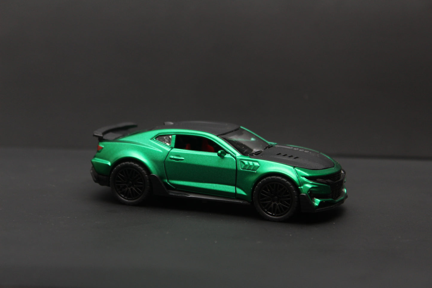 1:36 Camaro Diecast Green -  Kunju Vandi  