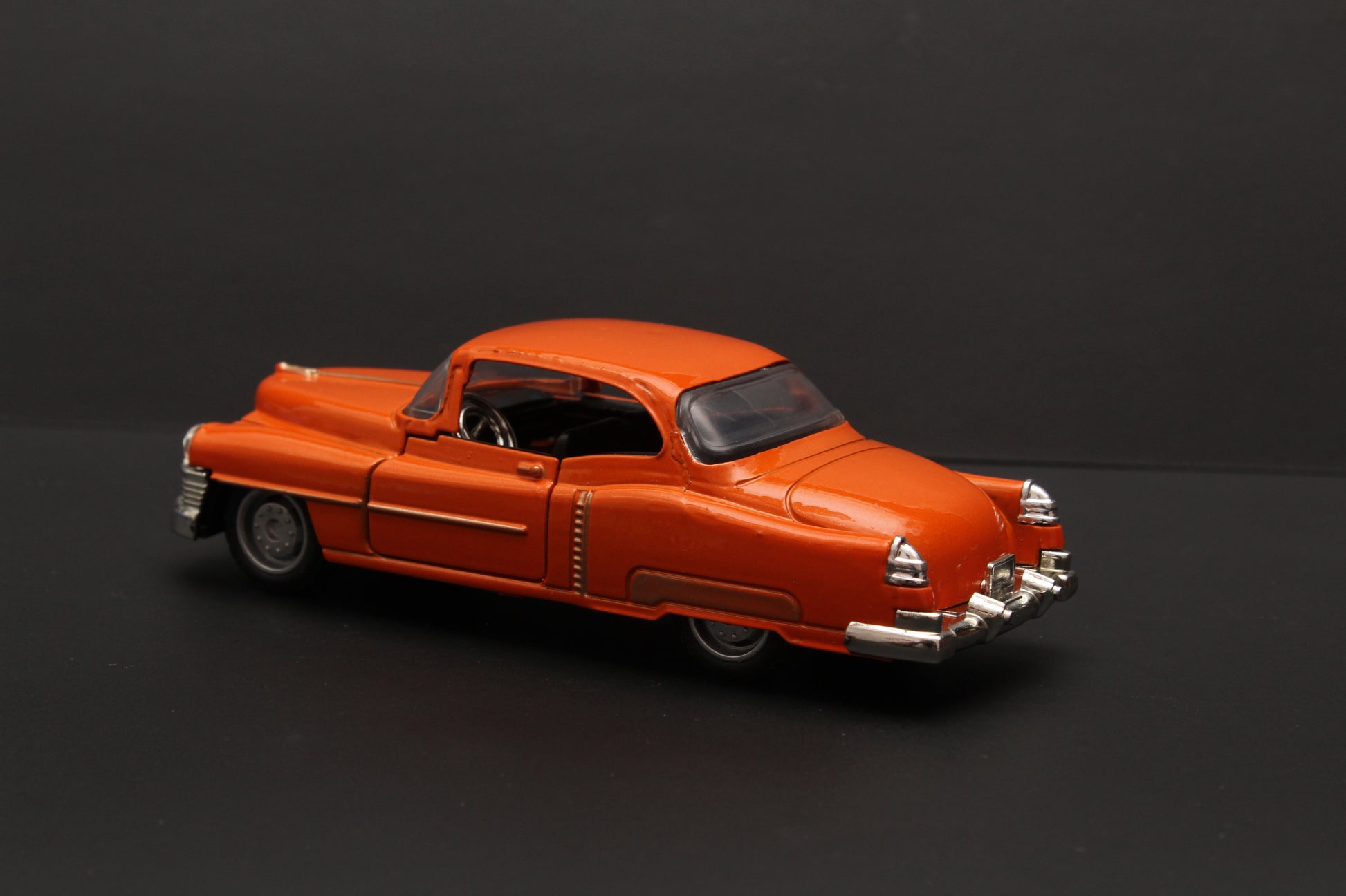 1:36 Classic Car Orange -  Kunju Vandi  
