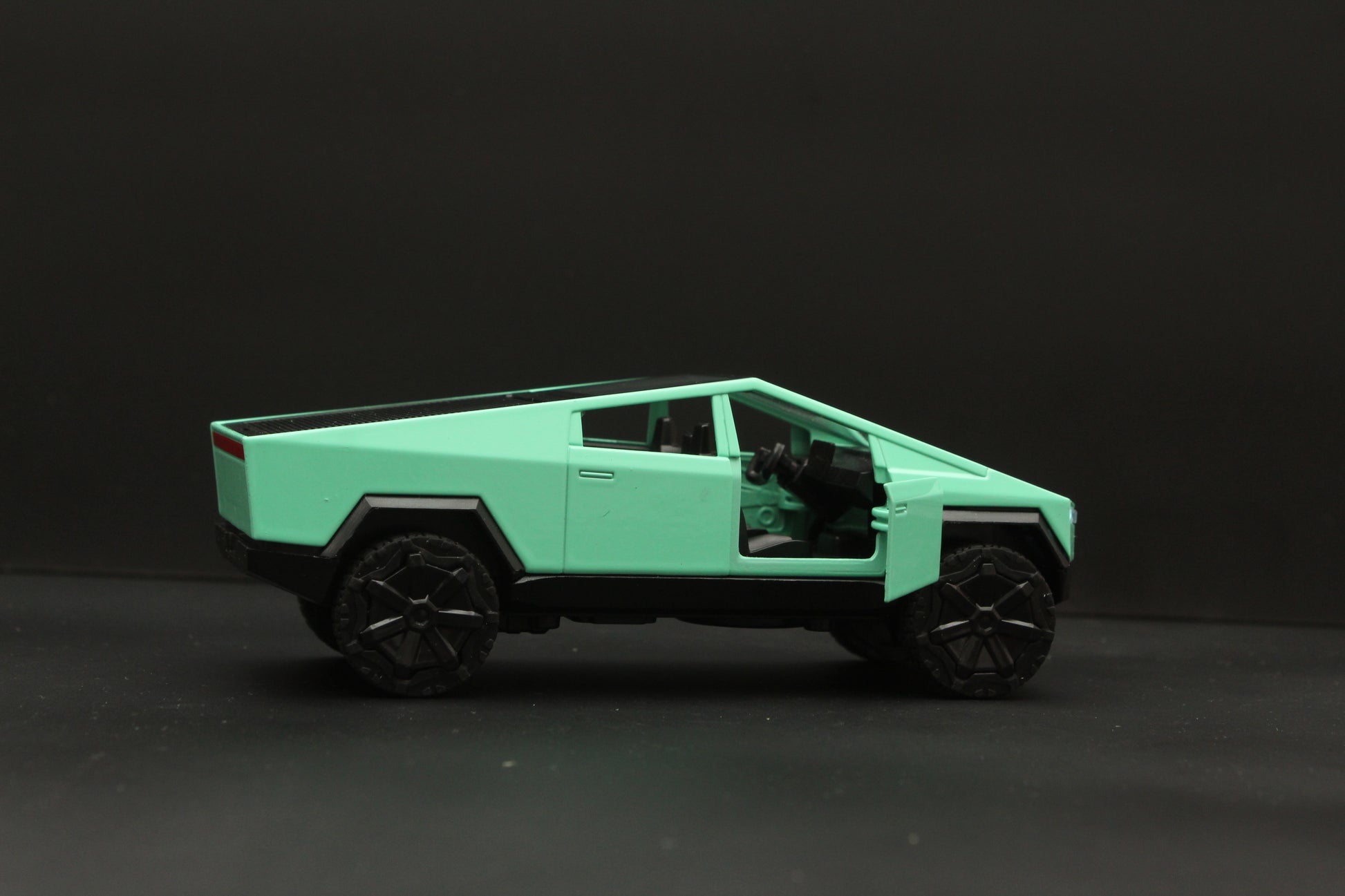 1:36  Cybertruck Green Diecast -  Kunju Vandi  