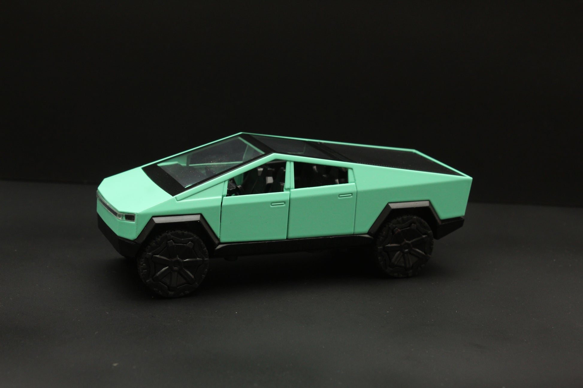 1:36  Cybertruck Green Diecast -  Kunju Vandi  