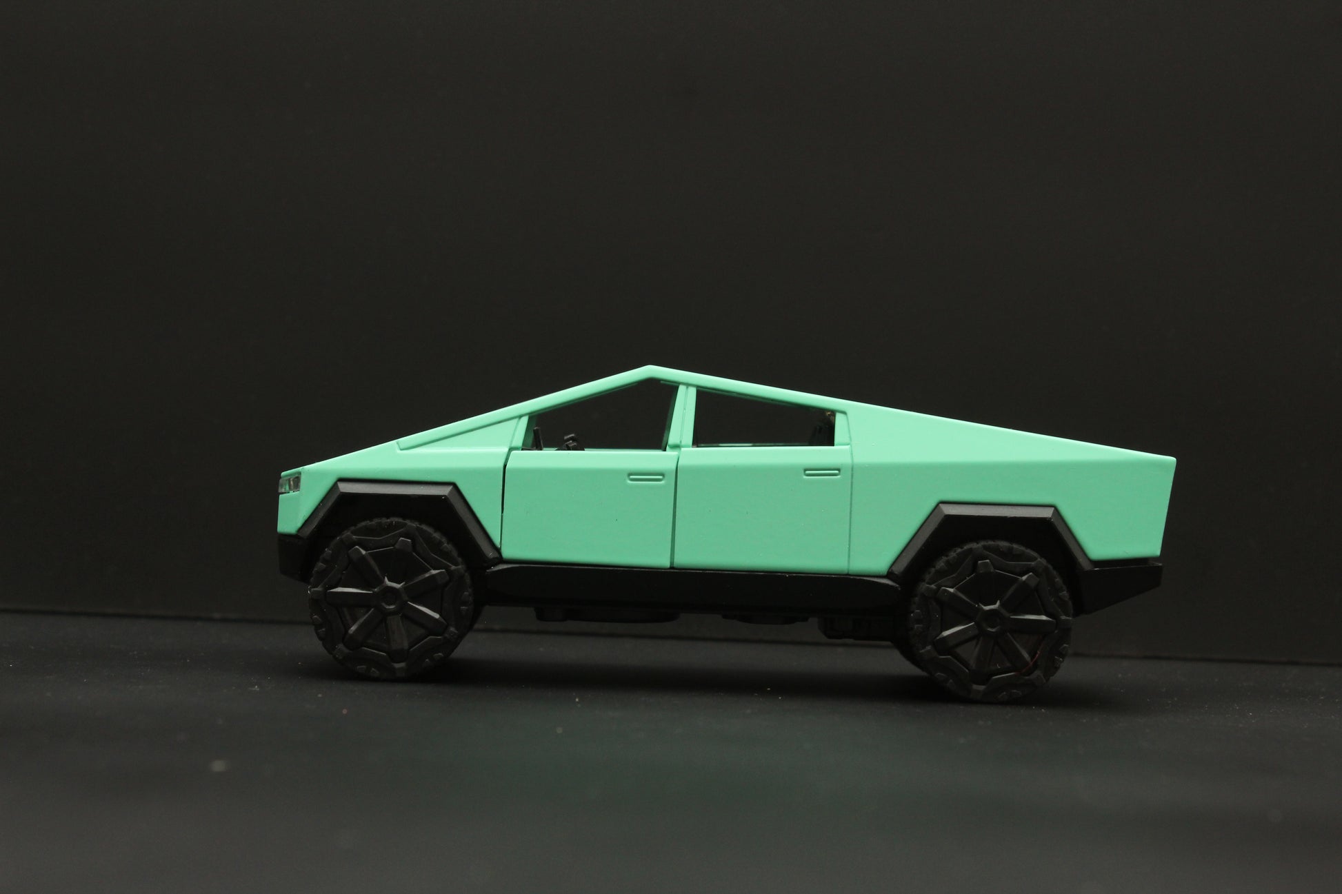 1:36  Cybertruck Green Diecast -  Kunju Vandi  