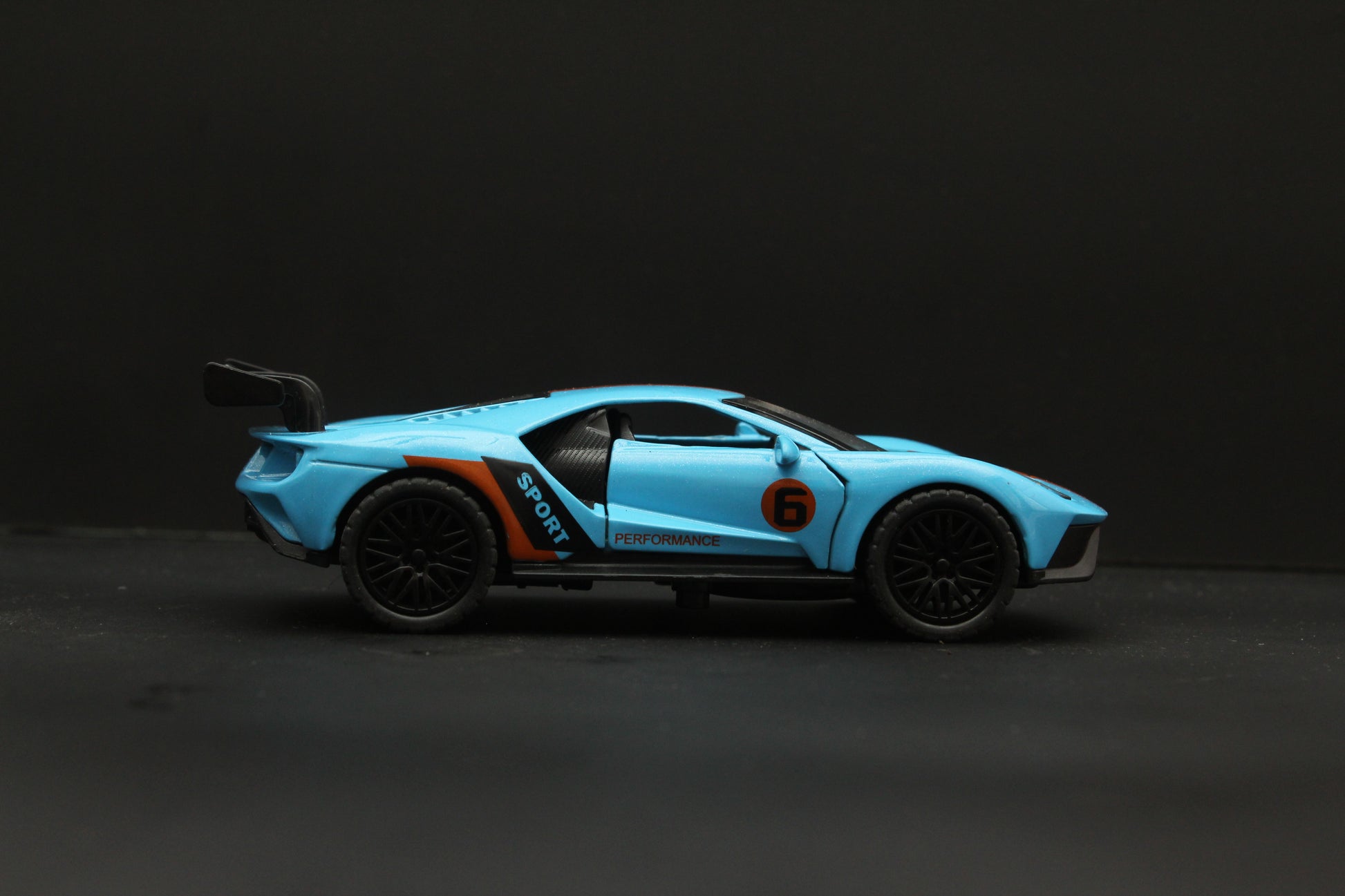 1:36 Ford GT  Diecast , Blue -  Kunju Vandi  