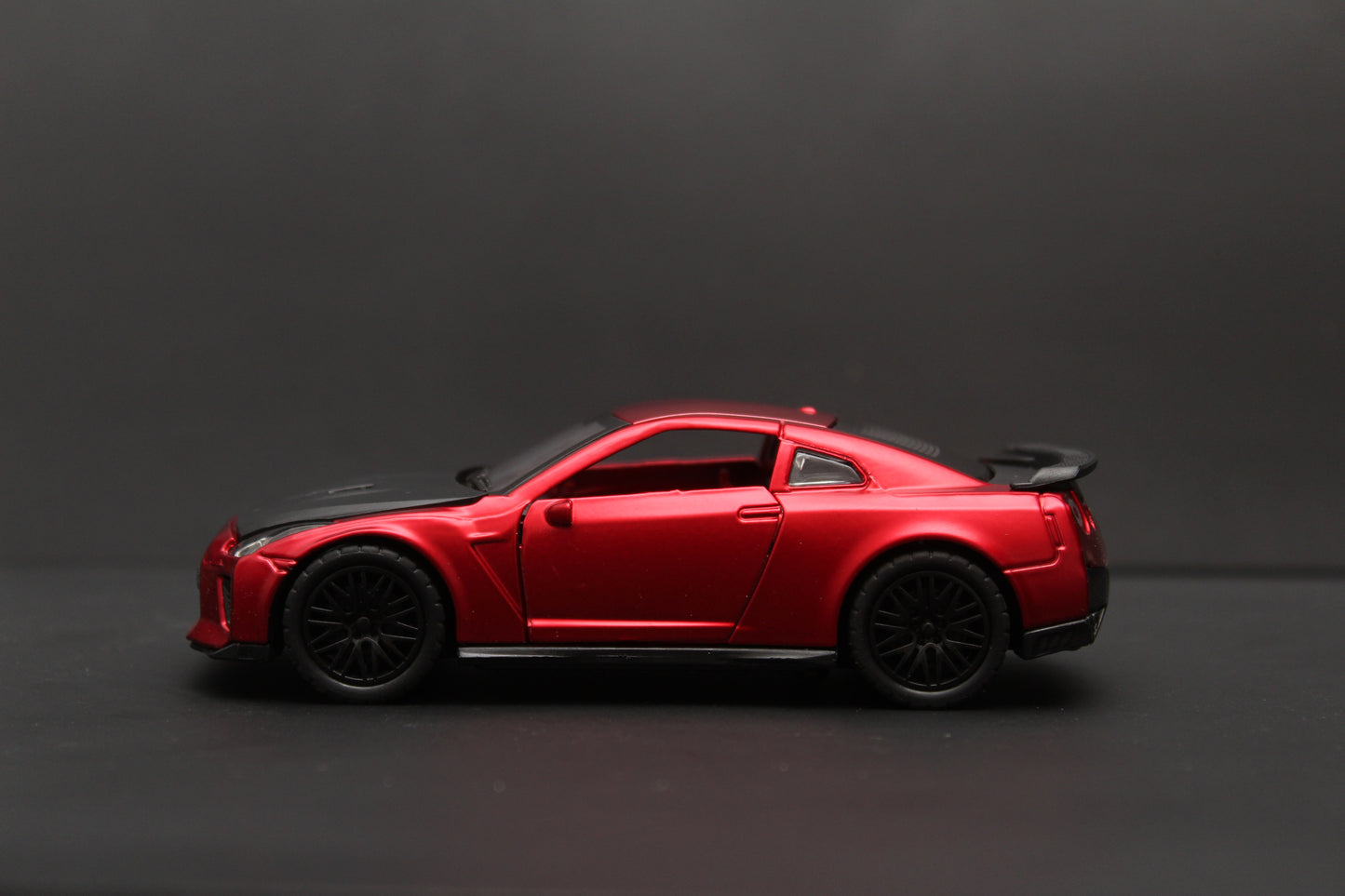 1:36 GTR R35 Diecast Red -  Kunju Vandi  