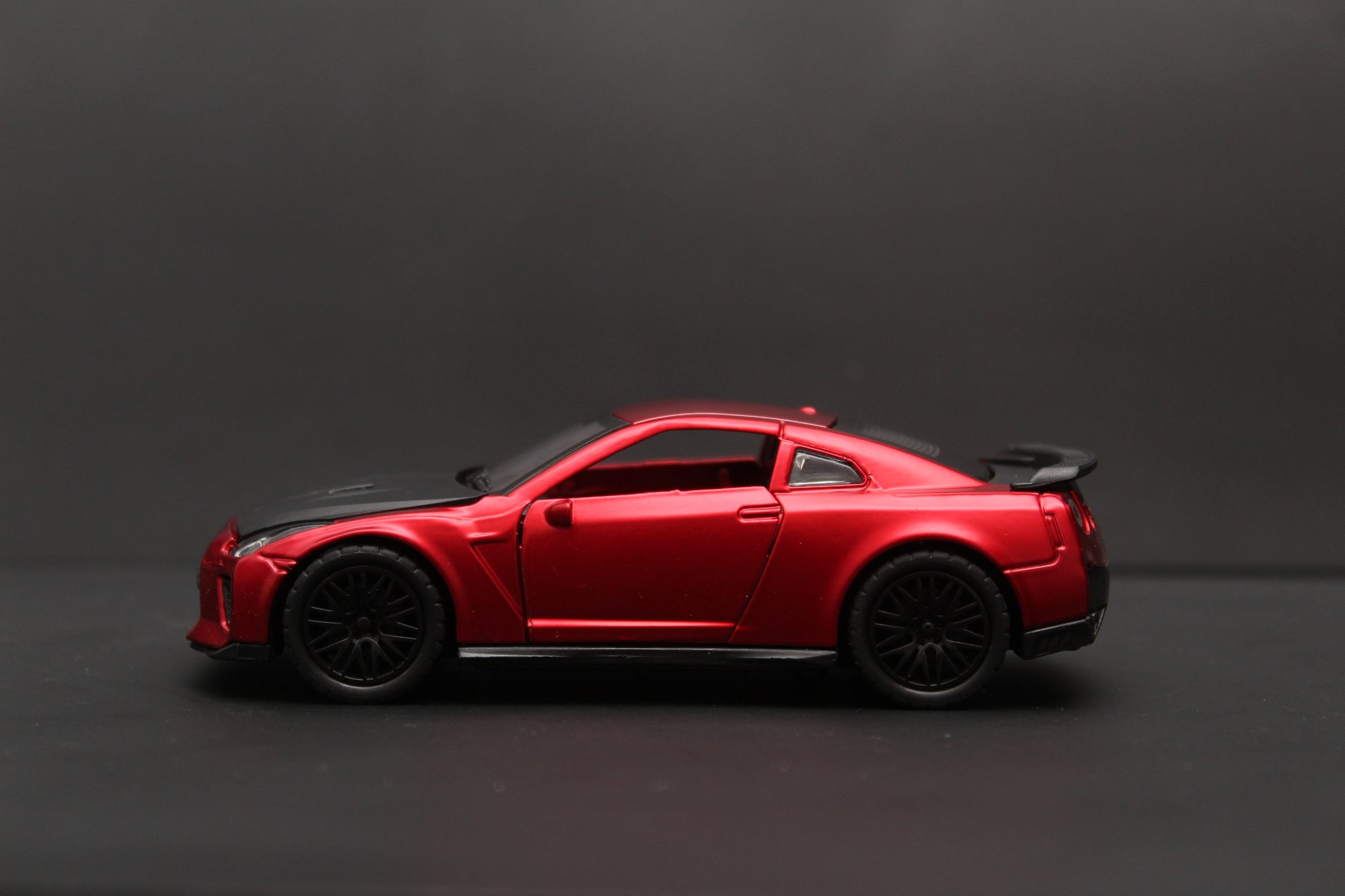 1:36 GTR R35 Diecast Red -  Kunju Vandi  