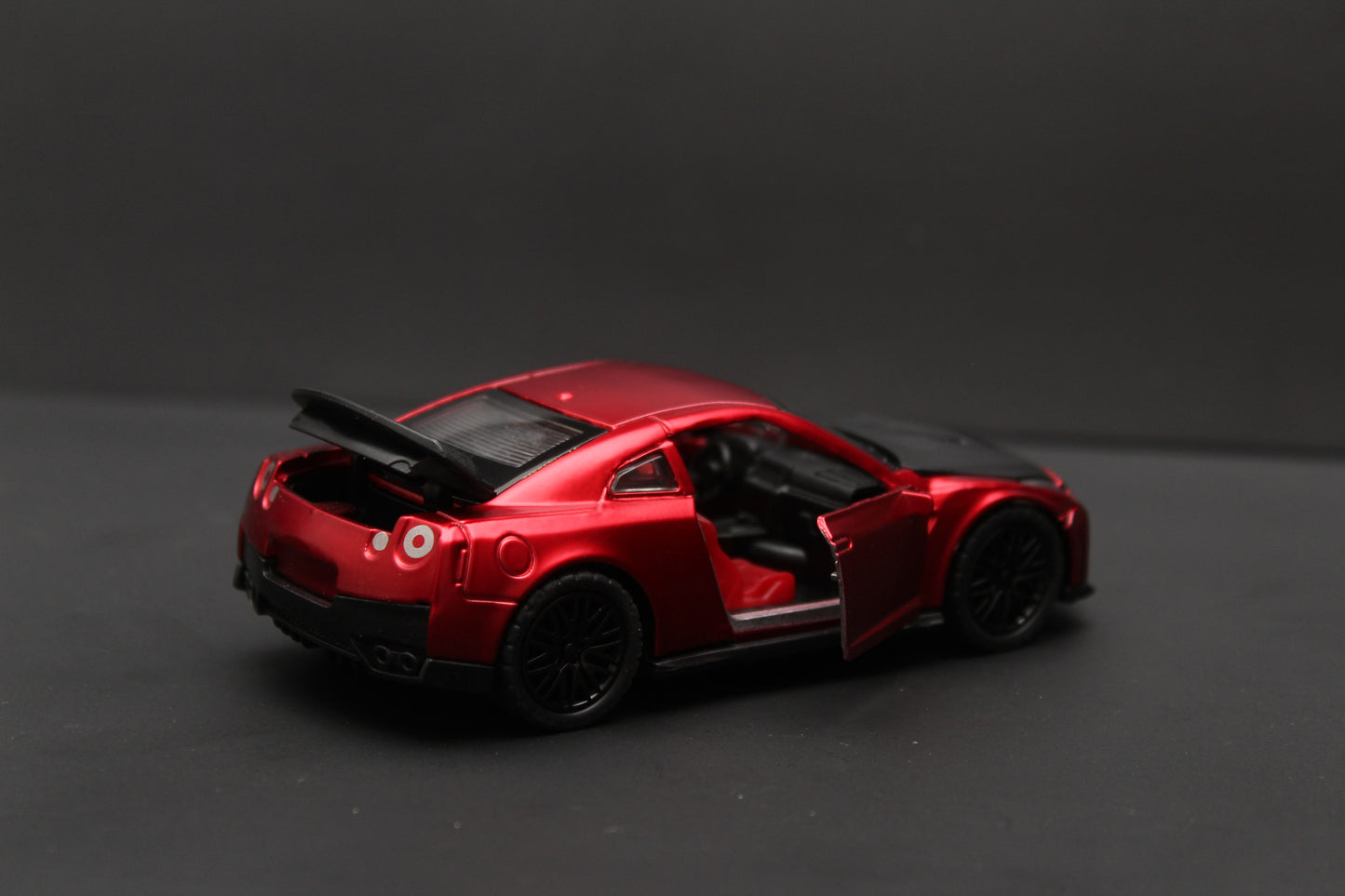 1:36 GTR R35 Diecast Red -  Kunju Vandi  