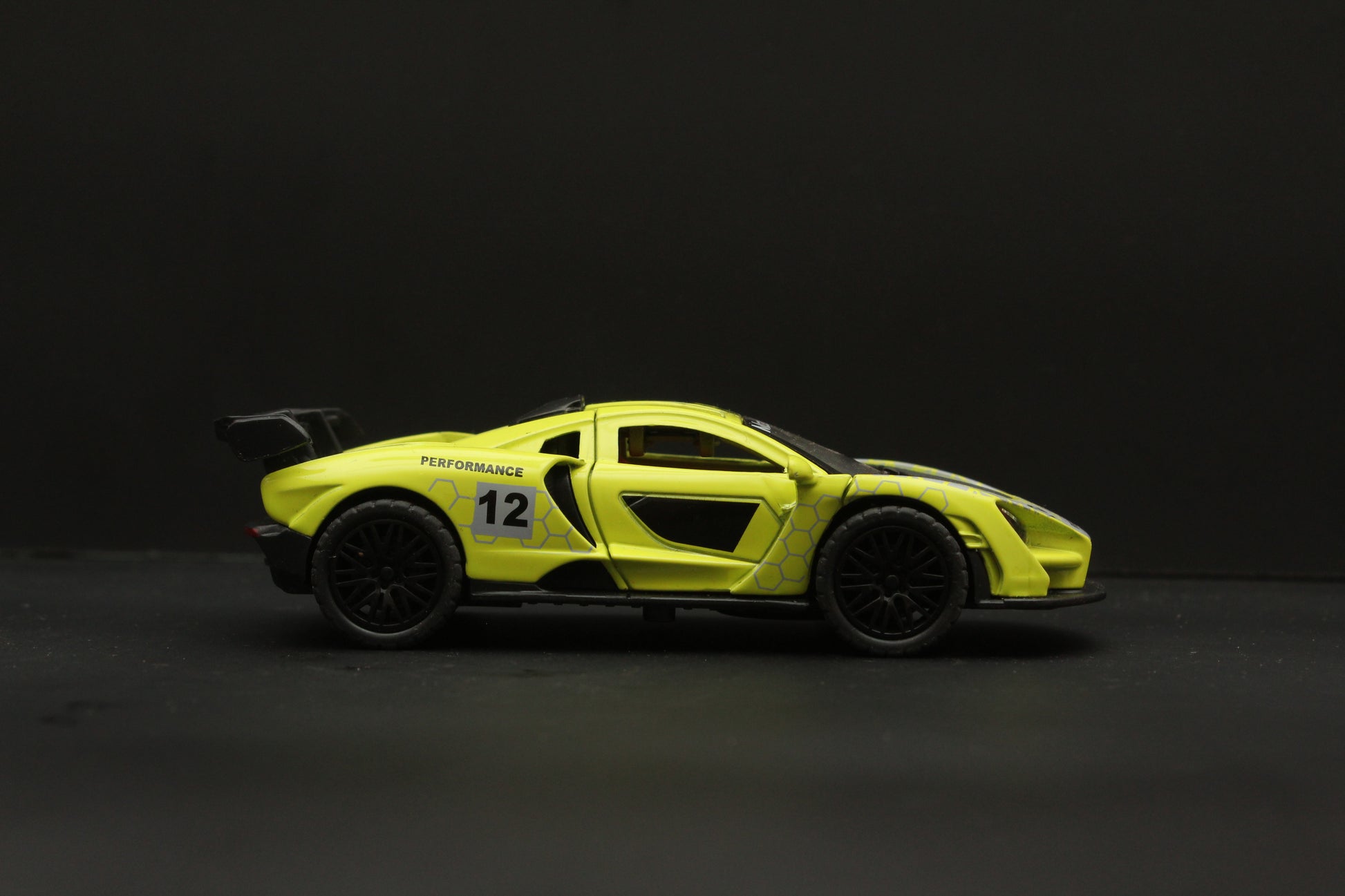 1:36 McLaren Sena Diecast Green -  Kunju Vandi  