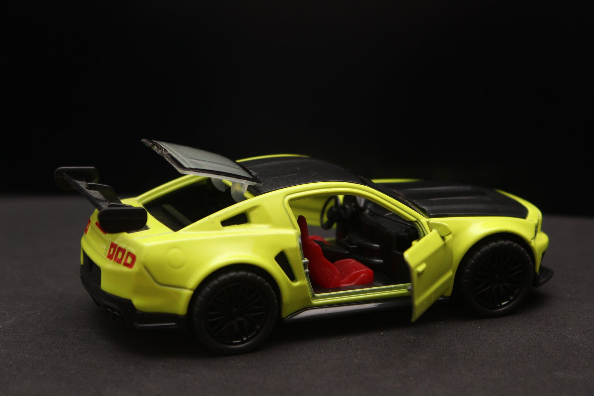 1:36 Mustang (Green) Diecast -  Kunju Vandi  