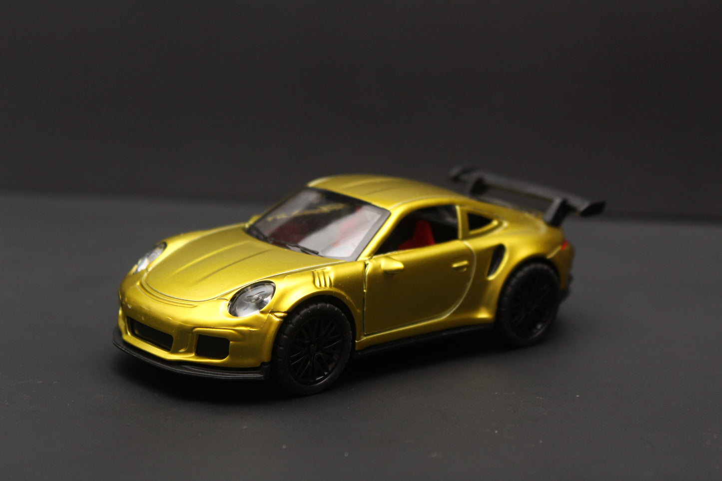 1:36 Porsche Diecast Gold -  Kunju Vandi  