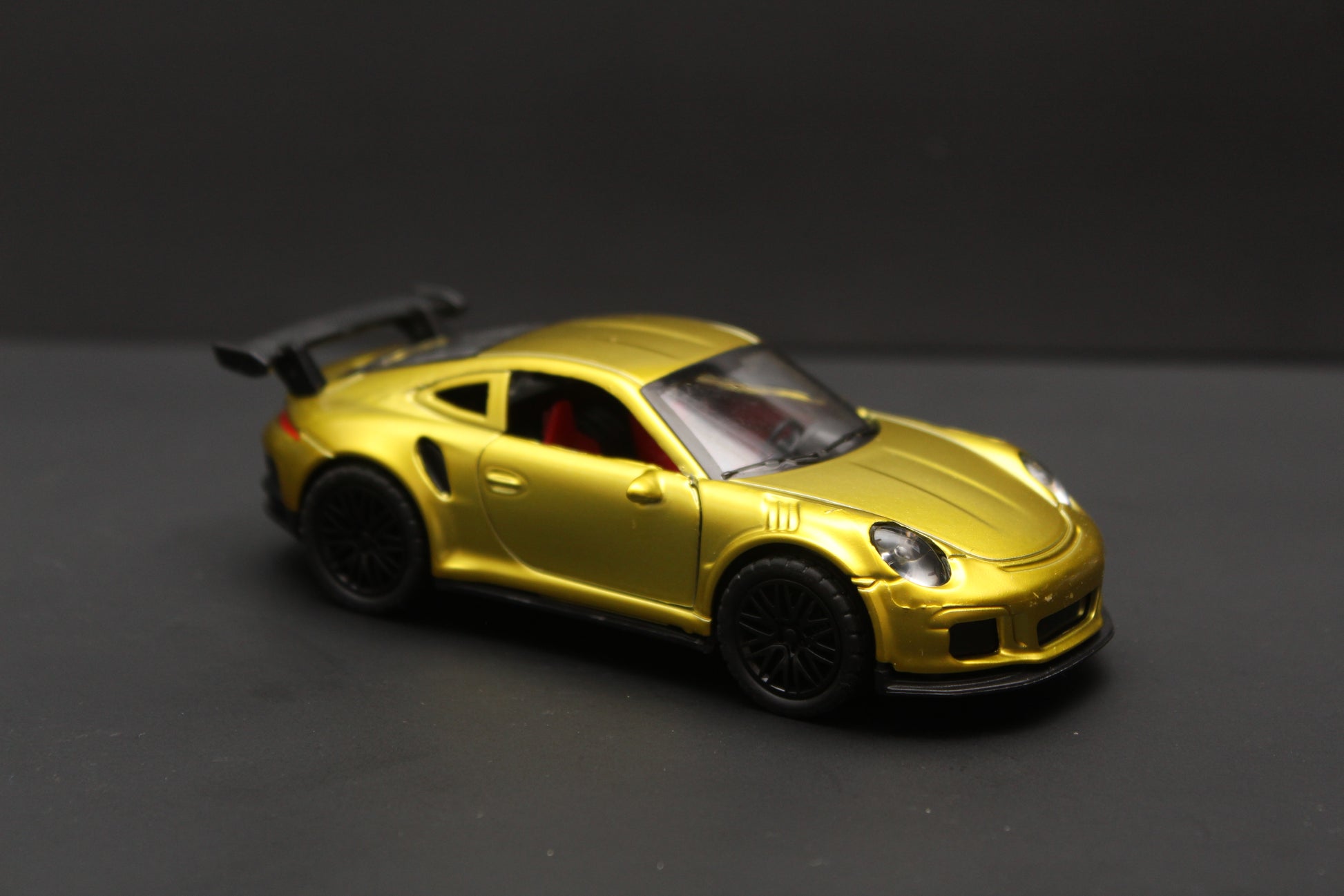 1:36 Porsche Diecast Gold -  Kunju Vandi  