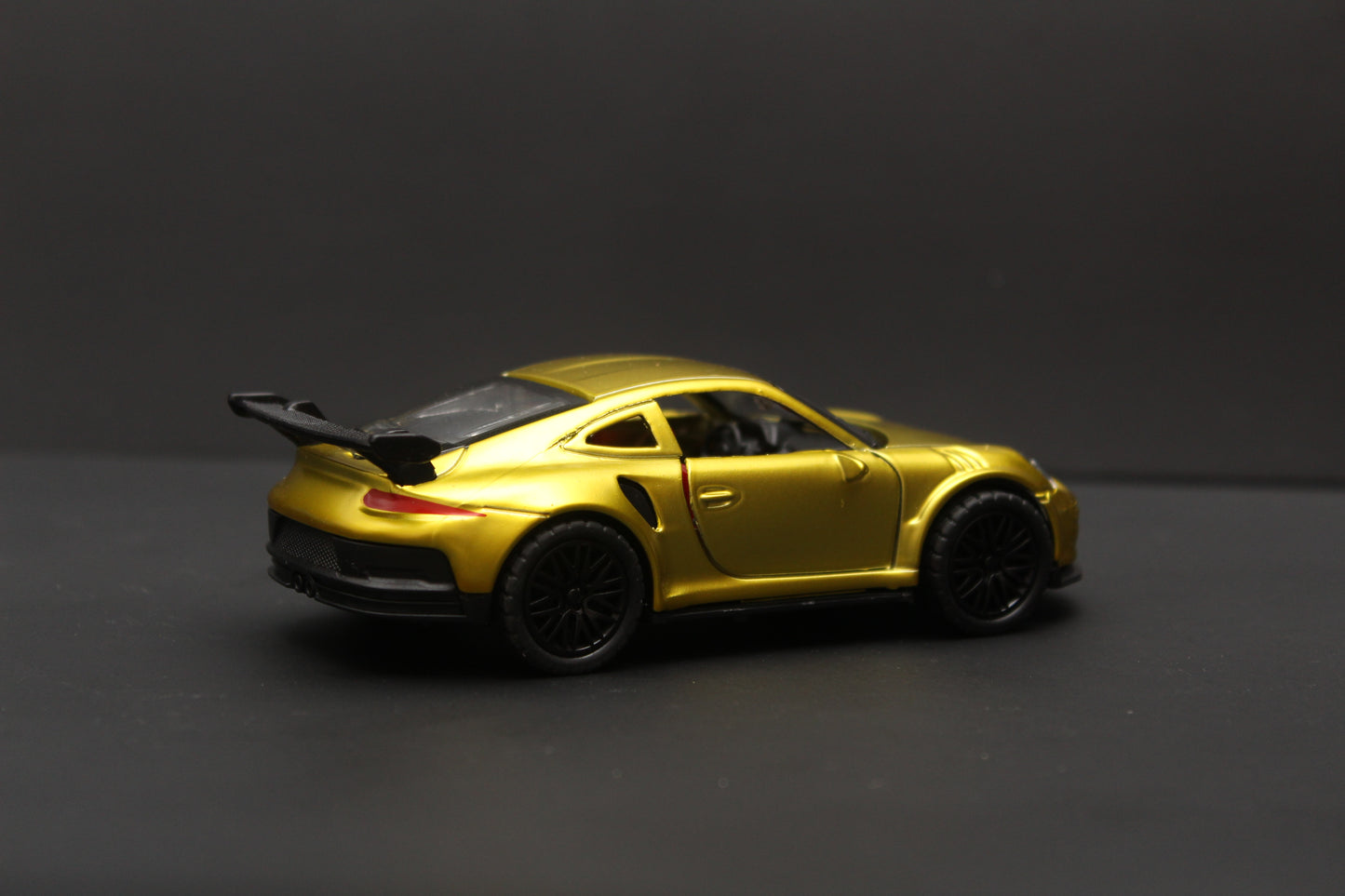 1:36 Porsche Diecast Gold -  Kunju Vandi  
