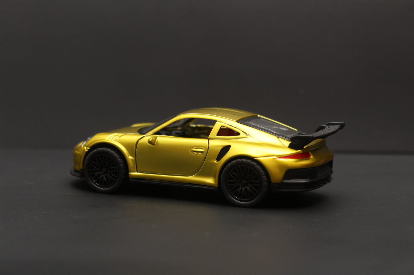 1:36 Porsche Diecast Gold -  Kunju Vandi  