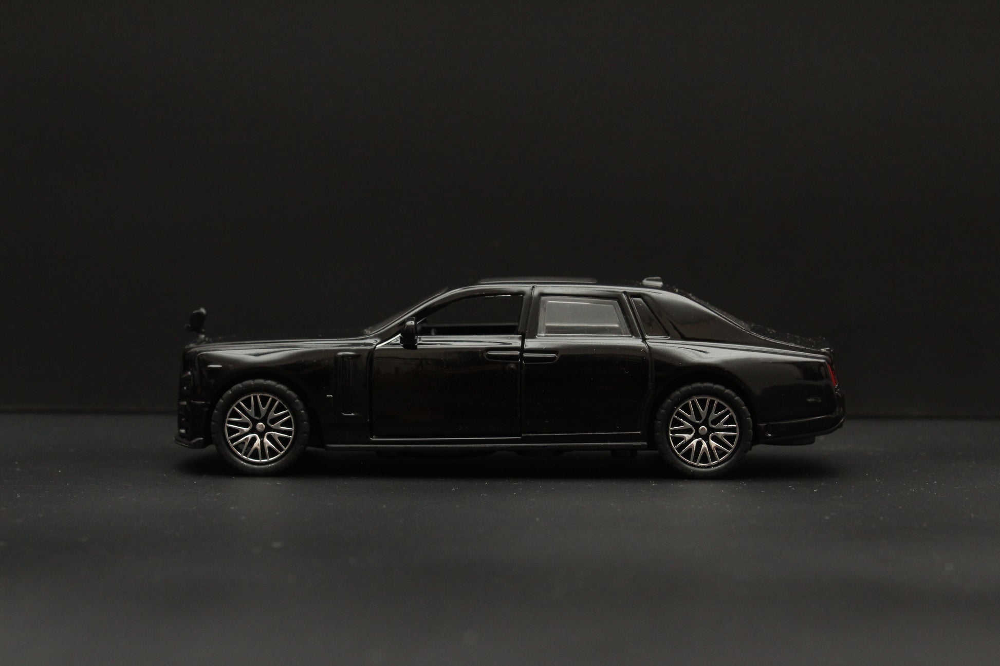 1:36  Rolls Royce , With light and Sound, Black -  Kunju Vandi  