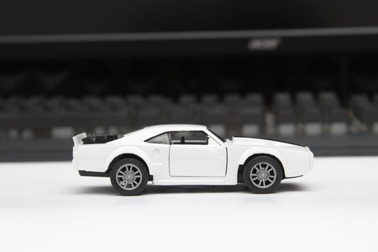 1:36 dodge Diecast White -  Kunju Vandi  