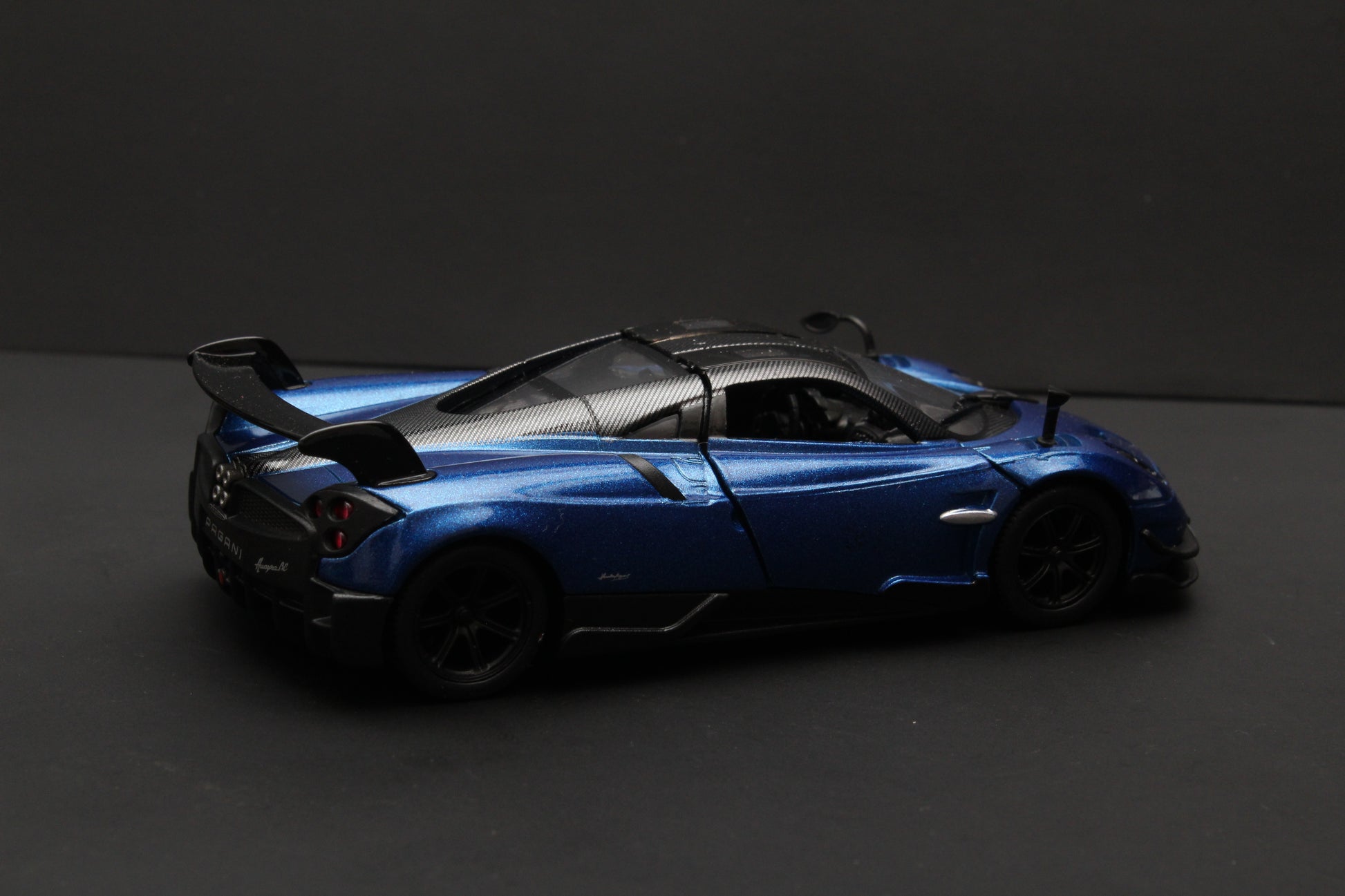 1:38 kinsmart 2016 Pagani Huayra BC , Blue -  Kunju Vandi  