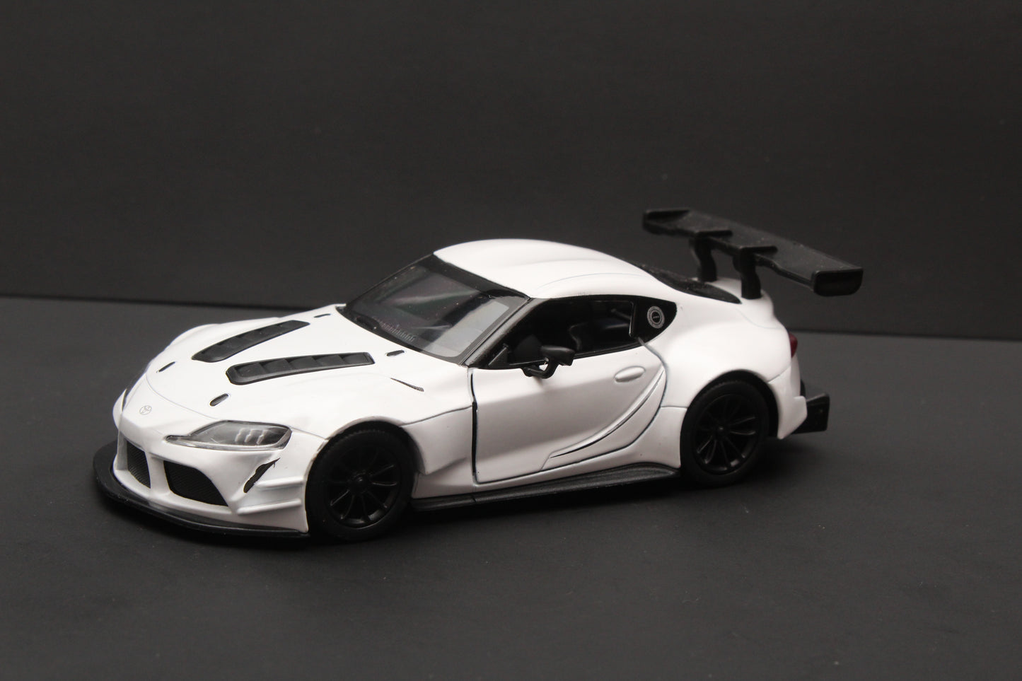 1:38 kinsmart Toyota GR Supra , White -  Kunju Vandi  