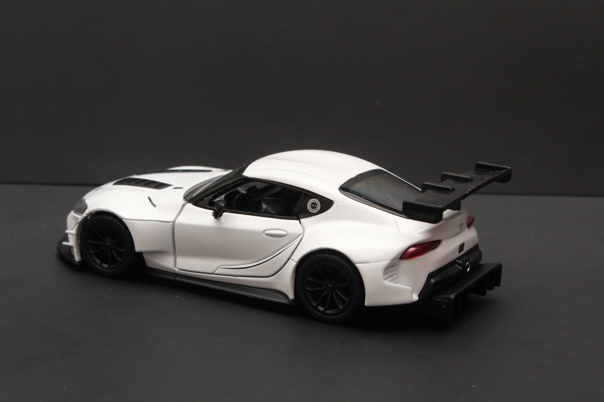 1:38 kinsmart Toyota GR Supra , White -  Kunju Vandi  