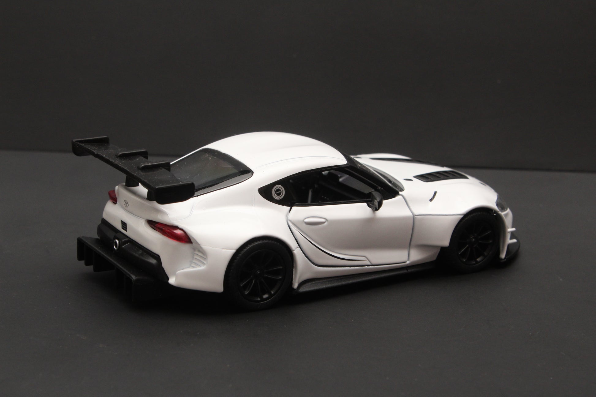 1:38 kinsmart Toyota GR Supra , White -  Kunju Vandi  