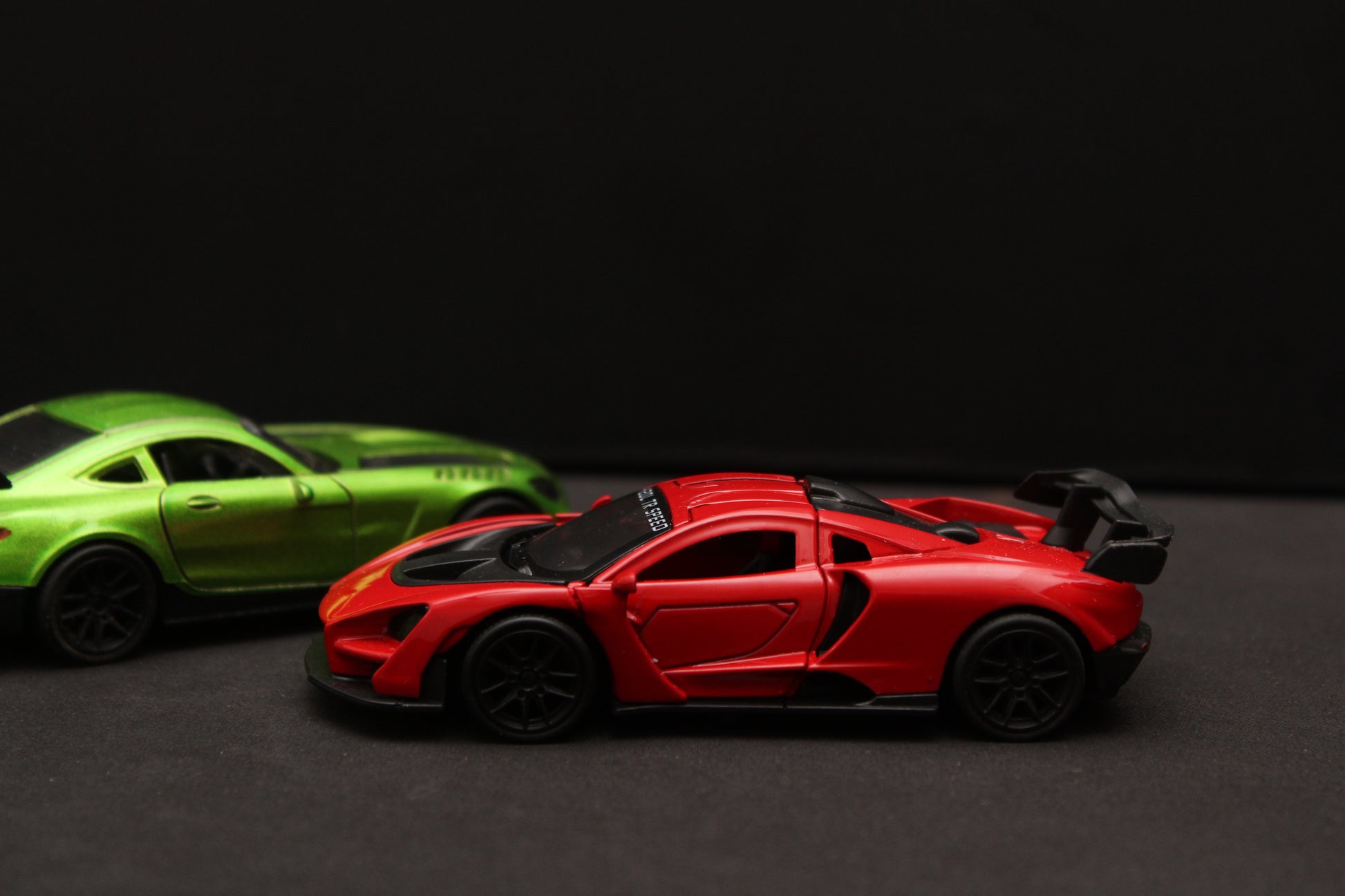 1:43 Amg Gt , McLaren Diecast Combo -  Kunju Vandi  