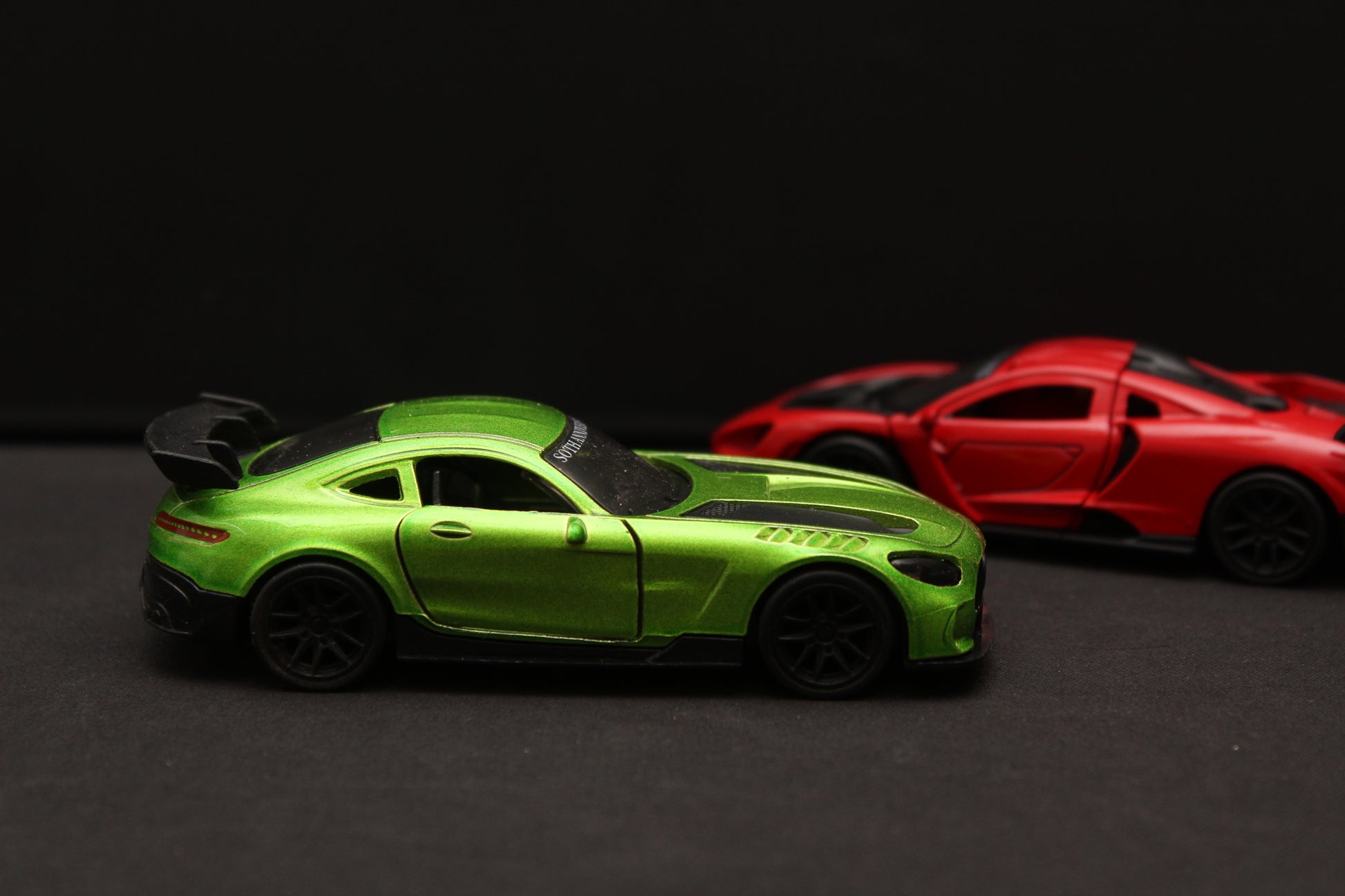 1:43 Amg Gt , McLaren Diecast Combo -  Kunju Vandi  