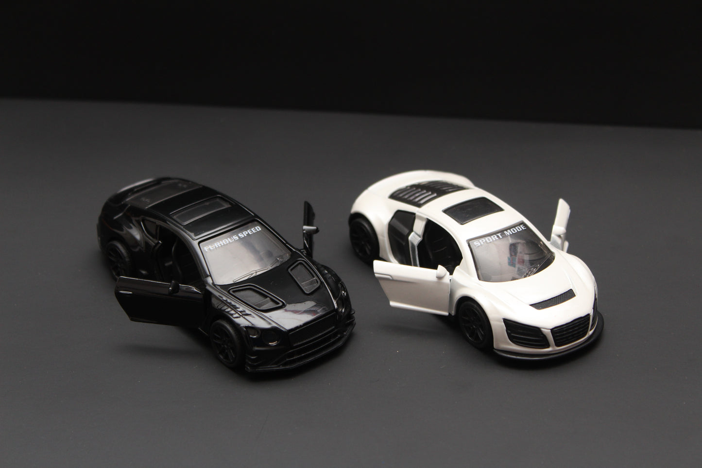 1:43 Audi , Bentley Diecast Combo -  Kunju Vandi  