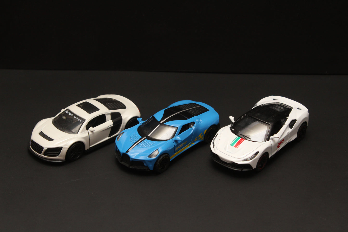 1:43 Audi , Bugatti , Ferrari Diecast Combo -  Kunju Vandi  