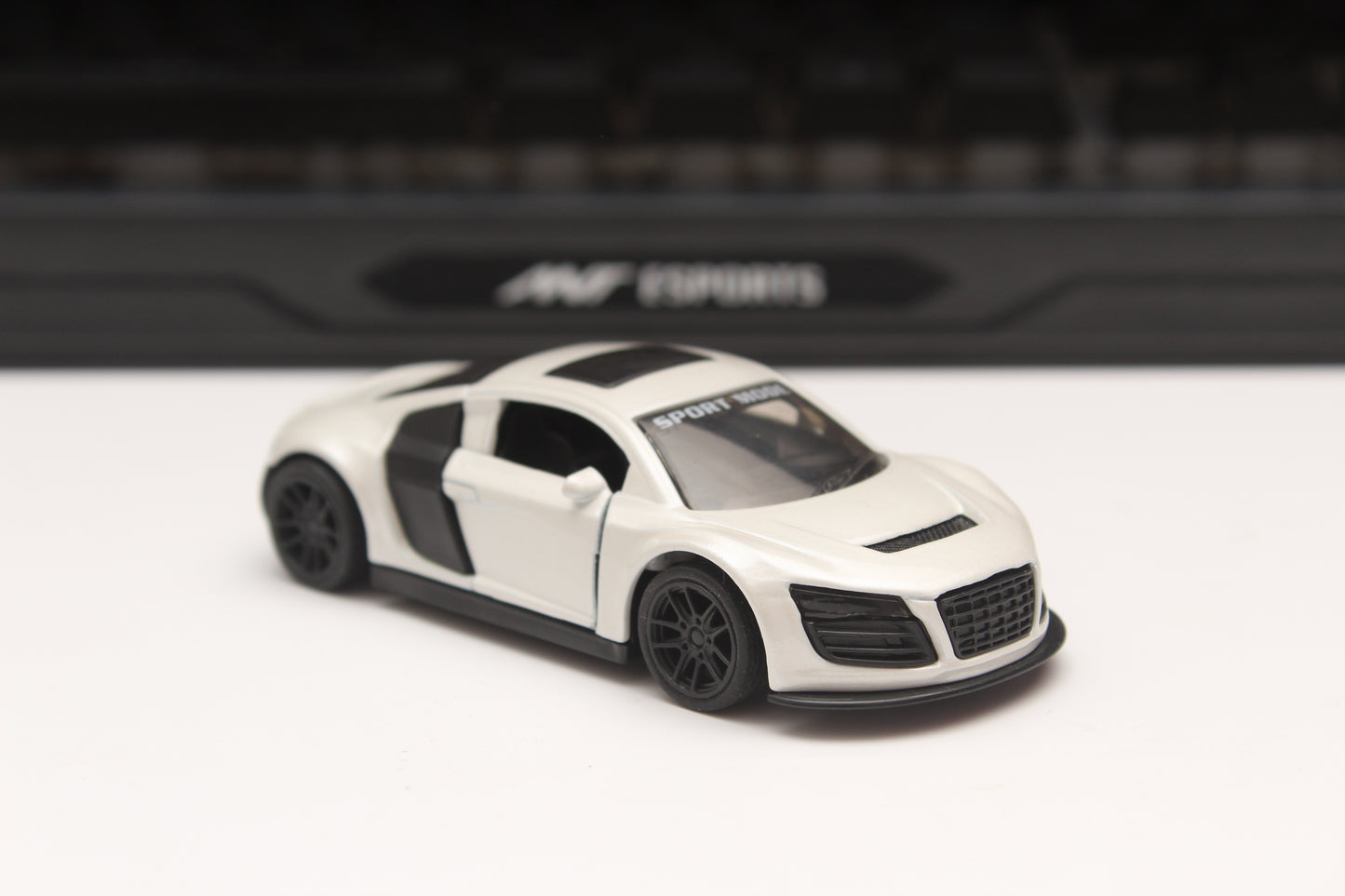 1:43 Audi Diecast White -  Kunju Vandi  