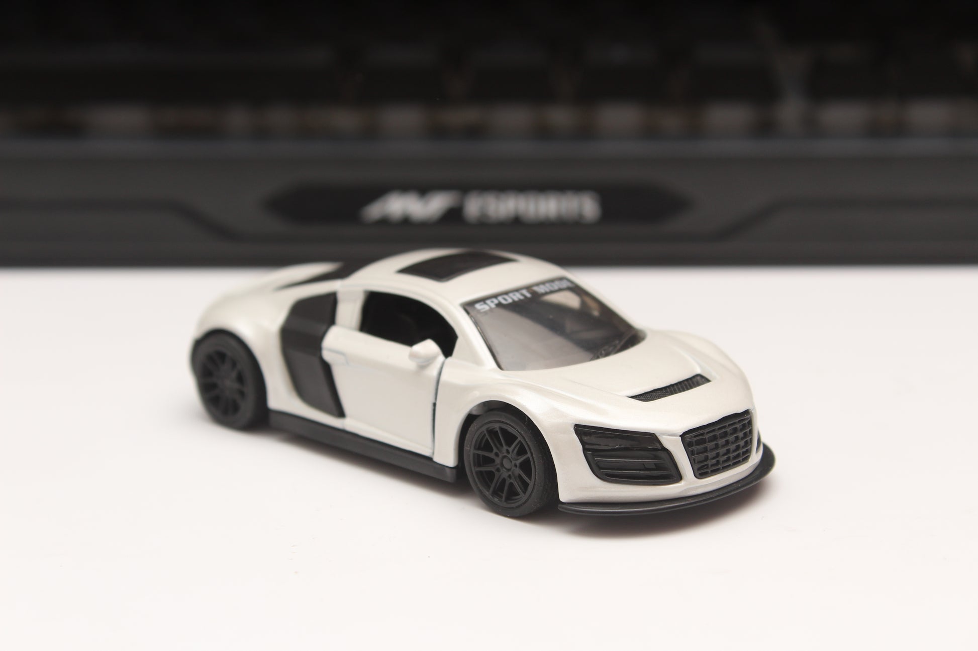 1:43 Audi Diecast White -  Kunju Vandi  