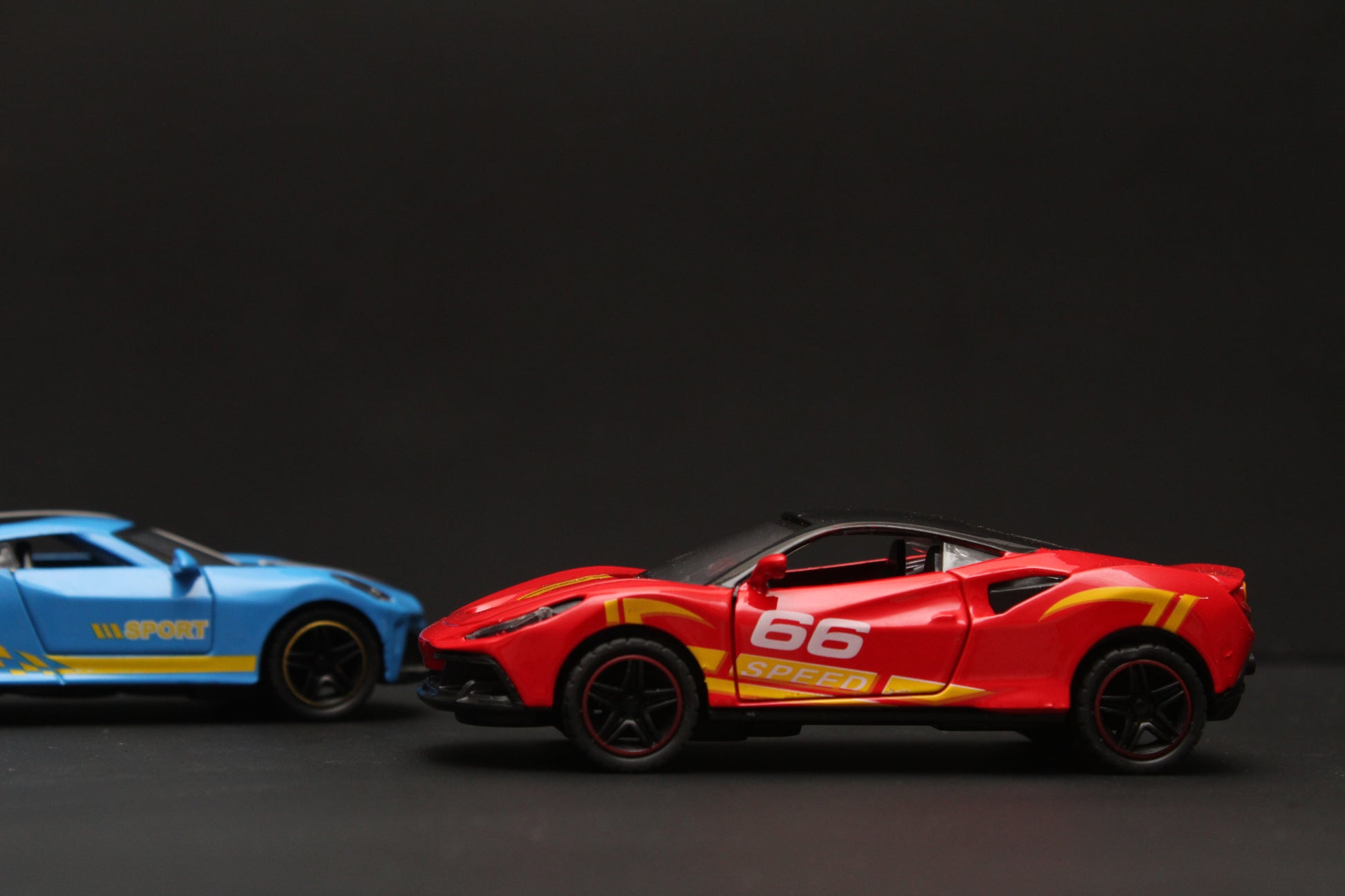 1:43 Ferrari , Bugatti Diecast Combo -  Kunju Vandi  