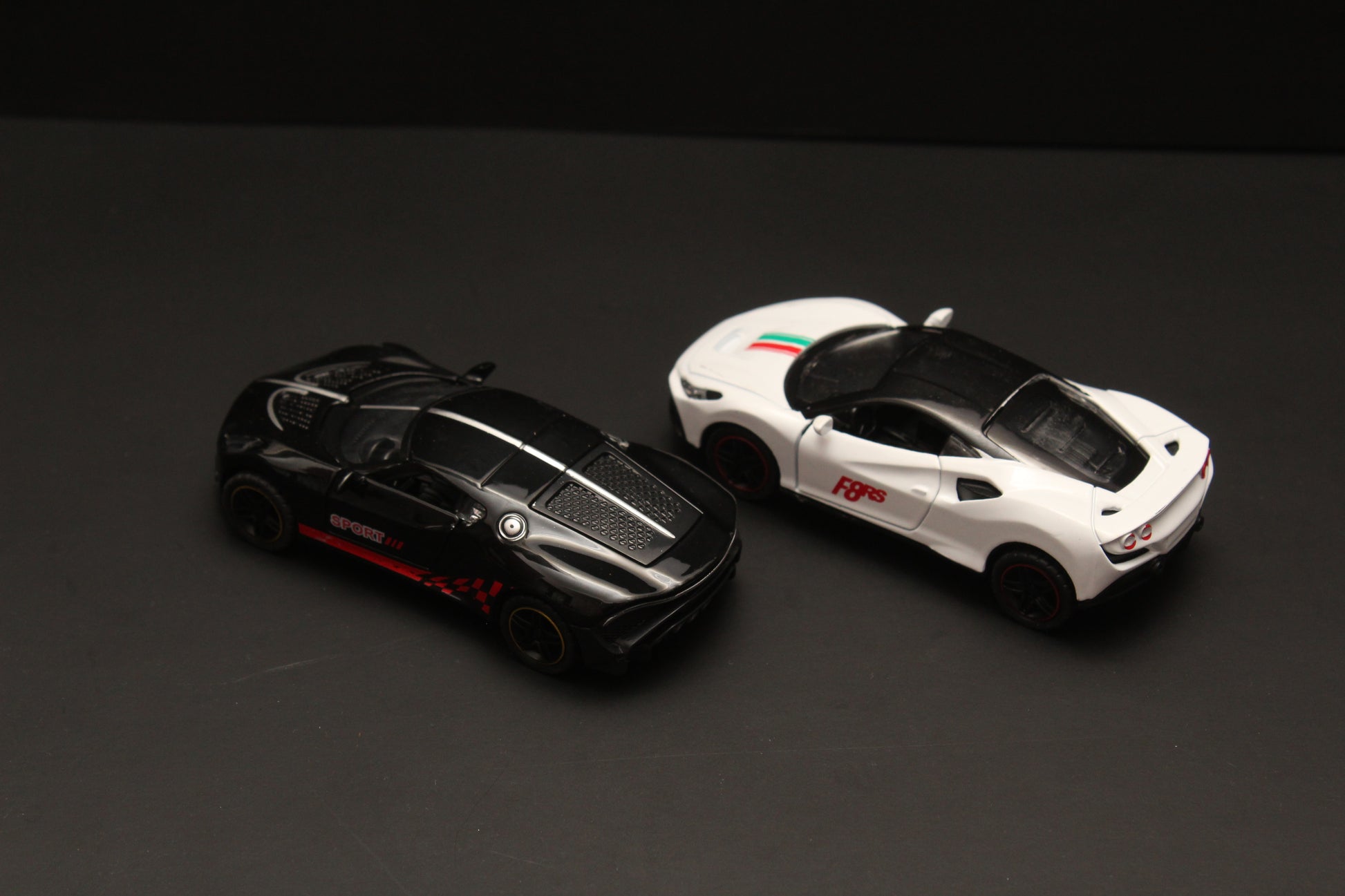 1:43 Ferrari , Bugatti Diecast Combo -  Kunju Vandi  