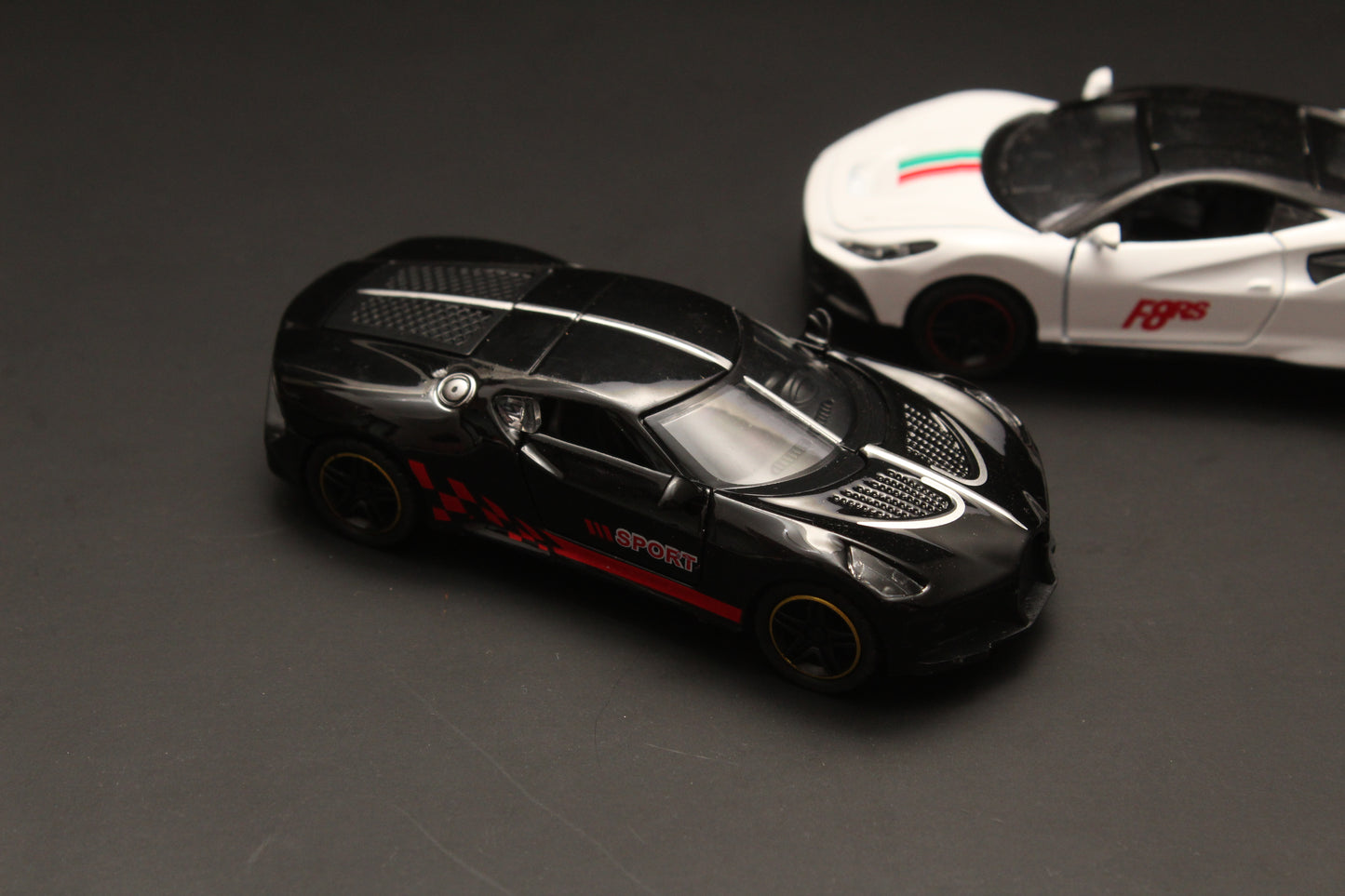 1:43 Ferrari , Bugatti Diecast Combo -  Kunju Vandi  