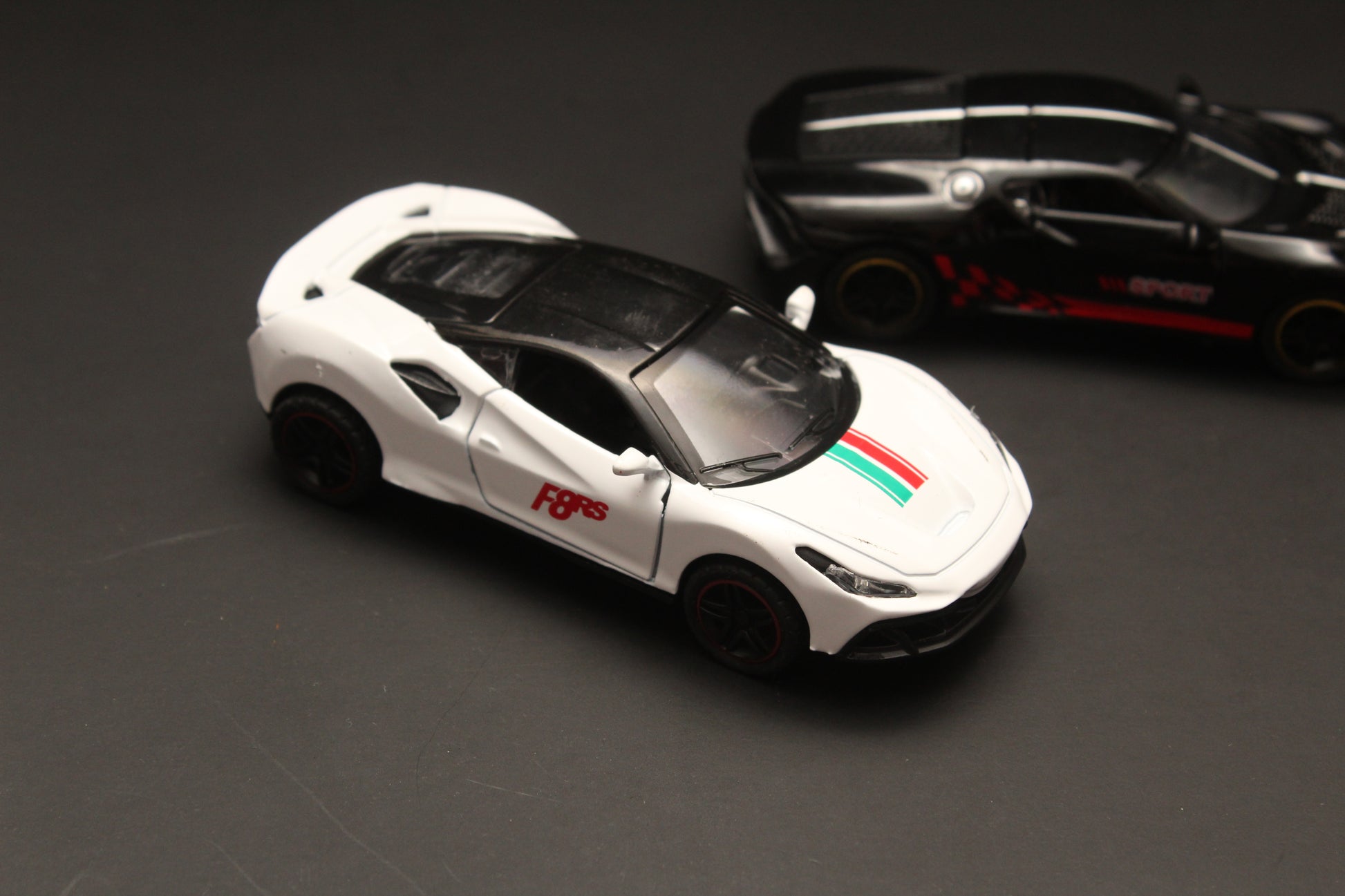 1:43 Ferrari , Bugatti Diecast Combo -  Kunju Vandi  